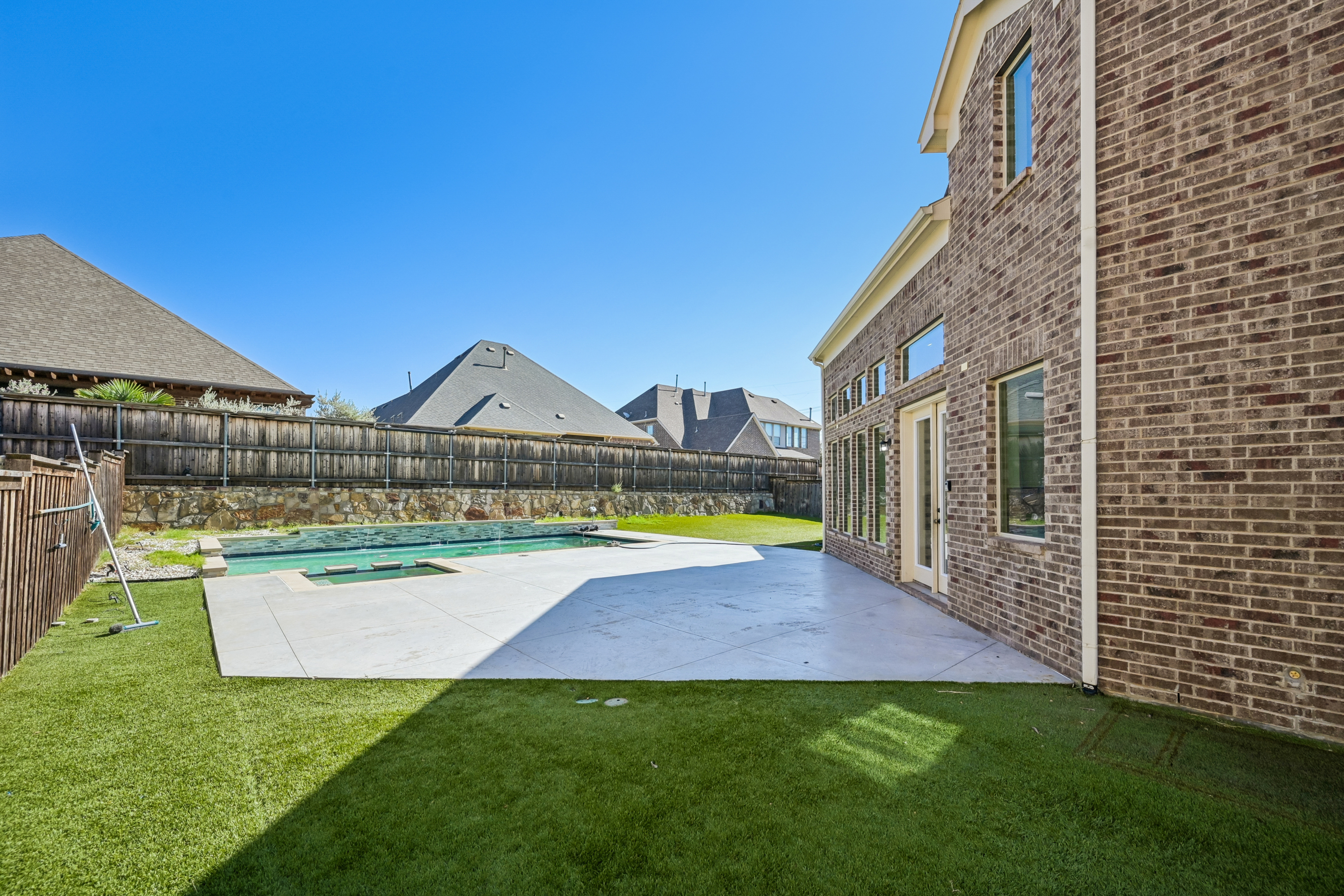 Photo 33 of 36 of 2156 Alcove Dr, Frisco, TX