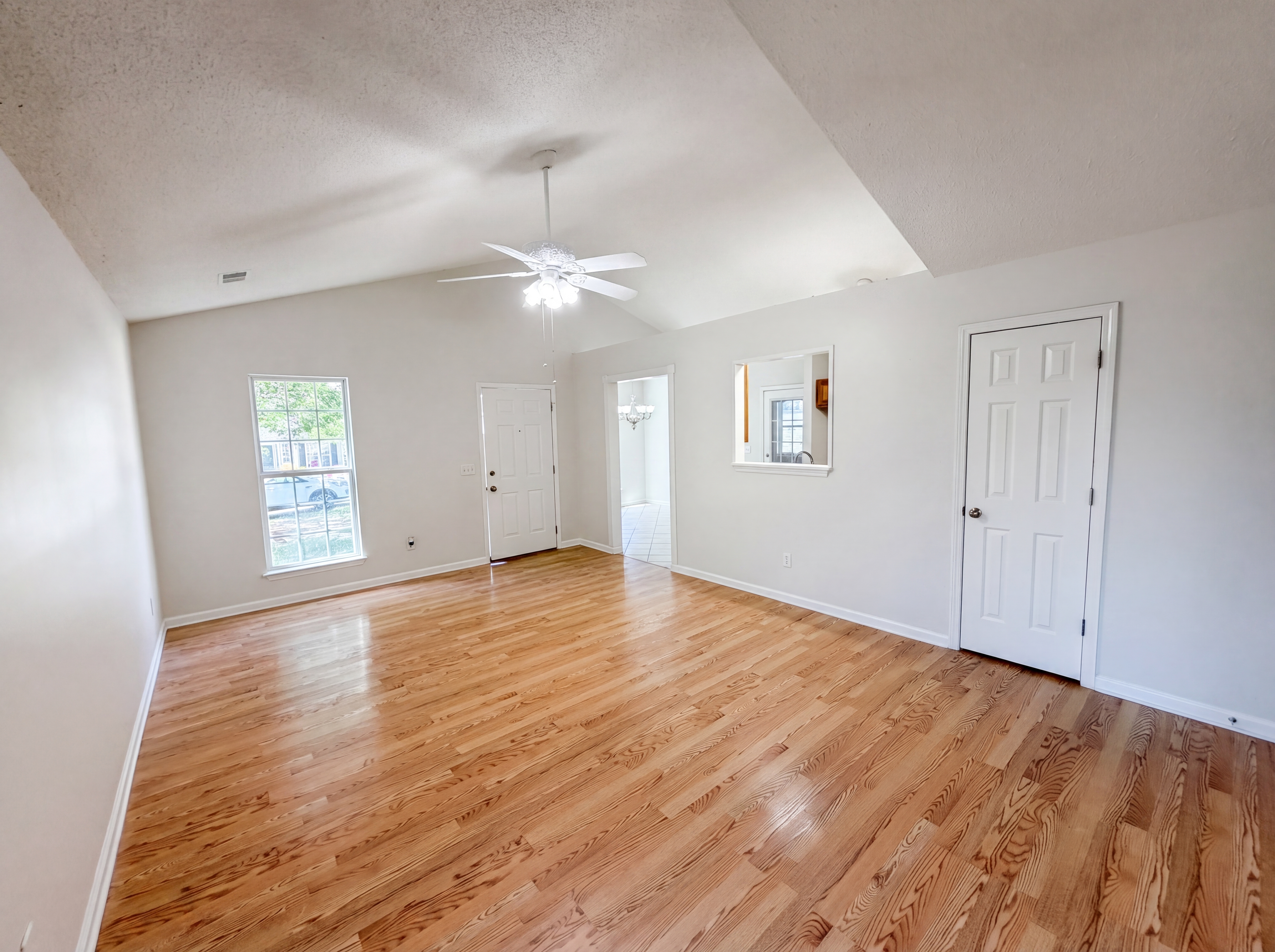 Photo 8 of 18 of 109 Crown Colony Ct, Lexington, SC