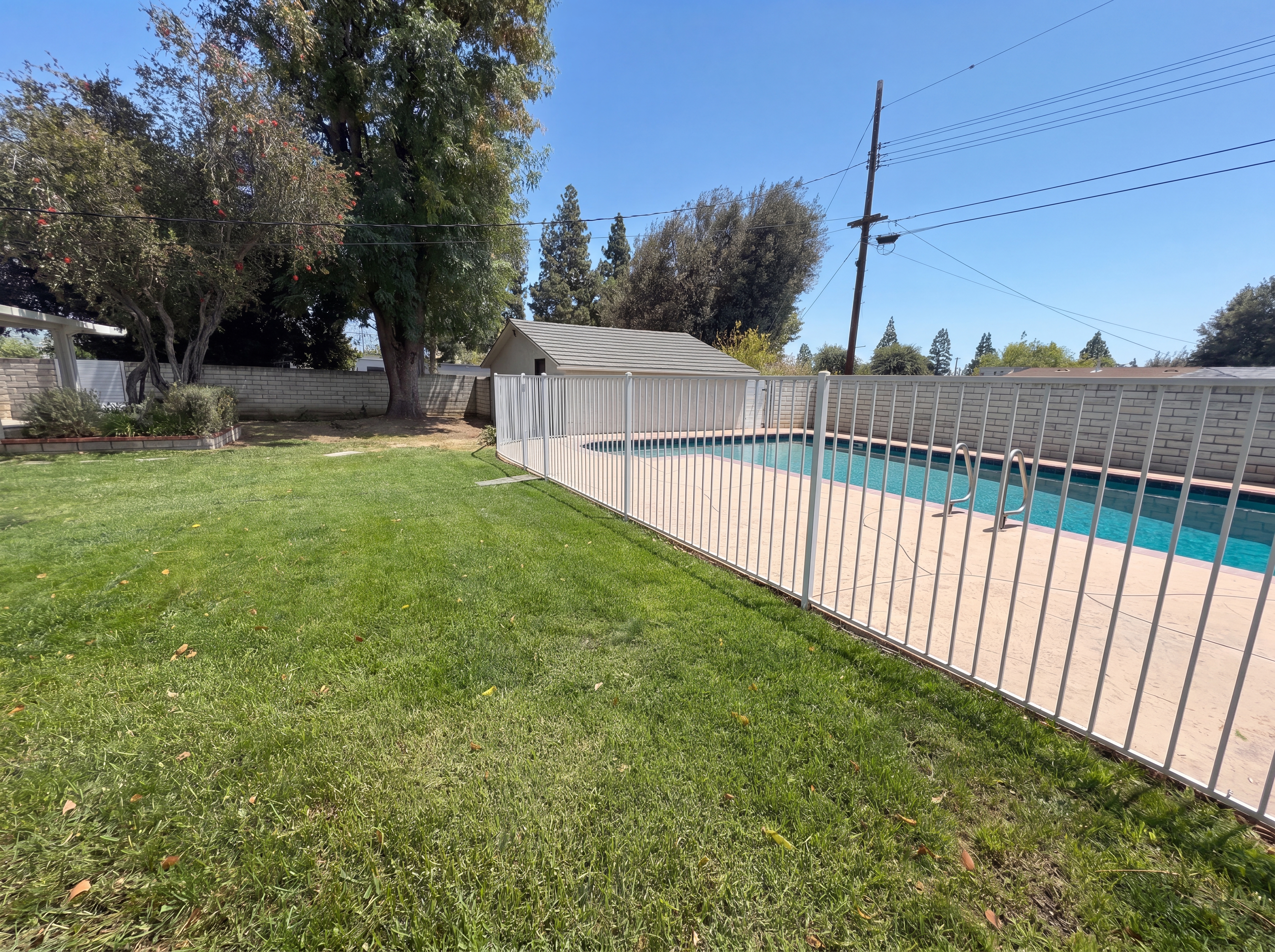 Photo 28 of 29 of 18400 Bermuda St, LOS ANGELES, CA