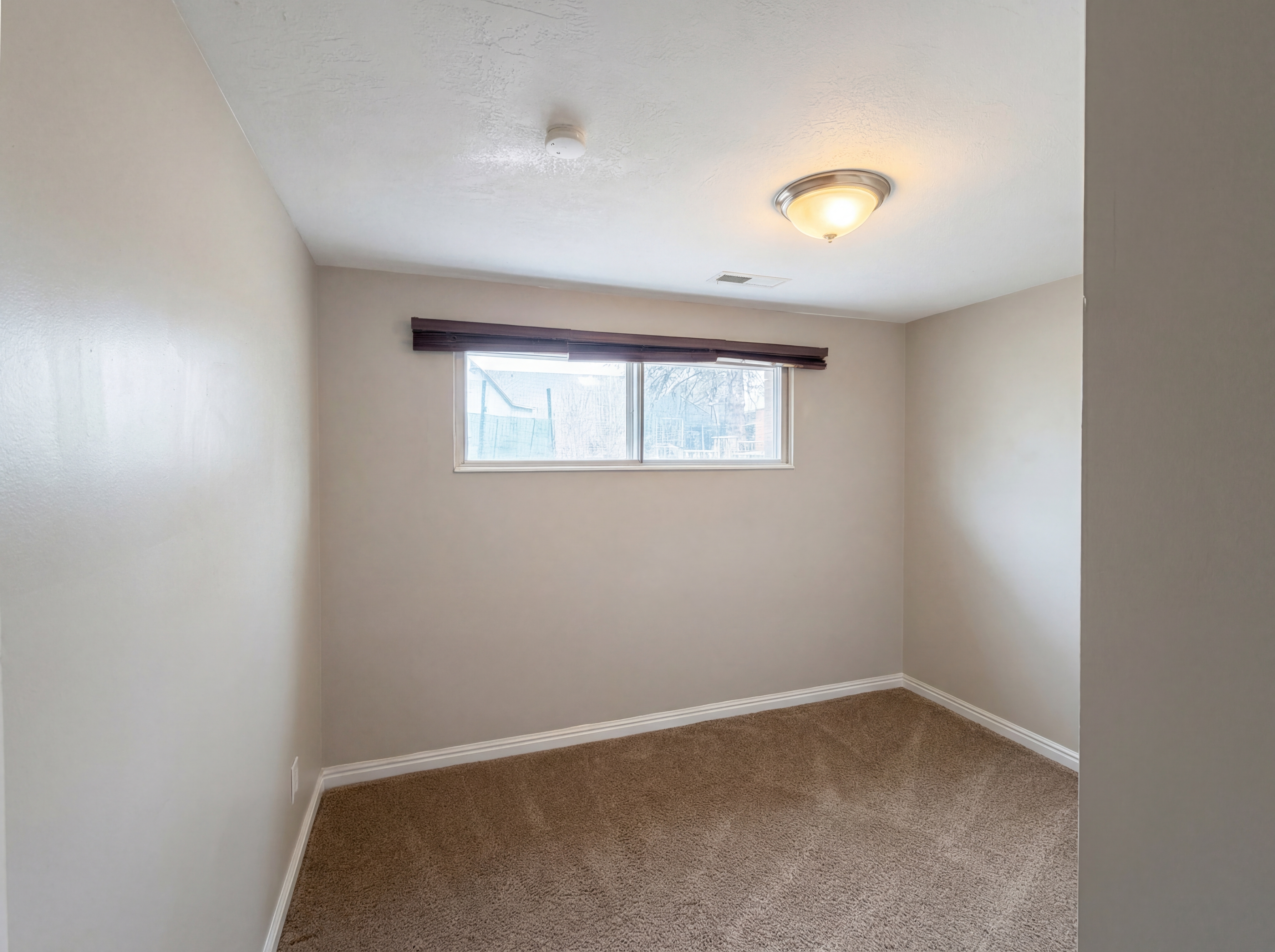 Photo 20 of 24 of 750 W Gentile St, Layton, UT
