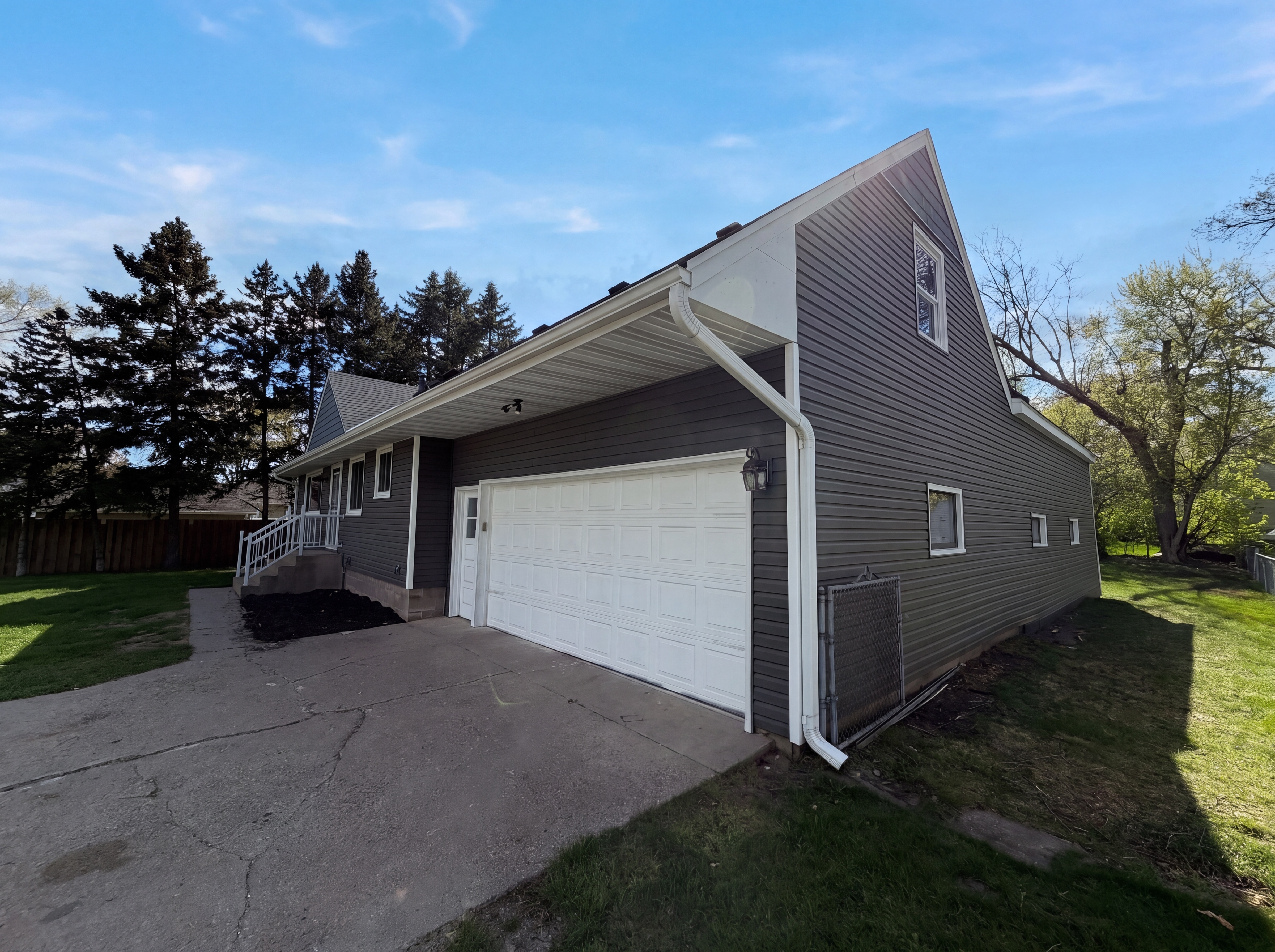 Photo 30 of 34 of 4835 Sandra Ln, White Bear Lake, MN