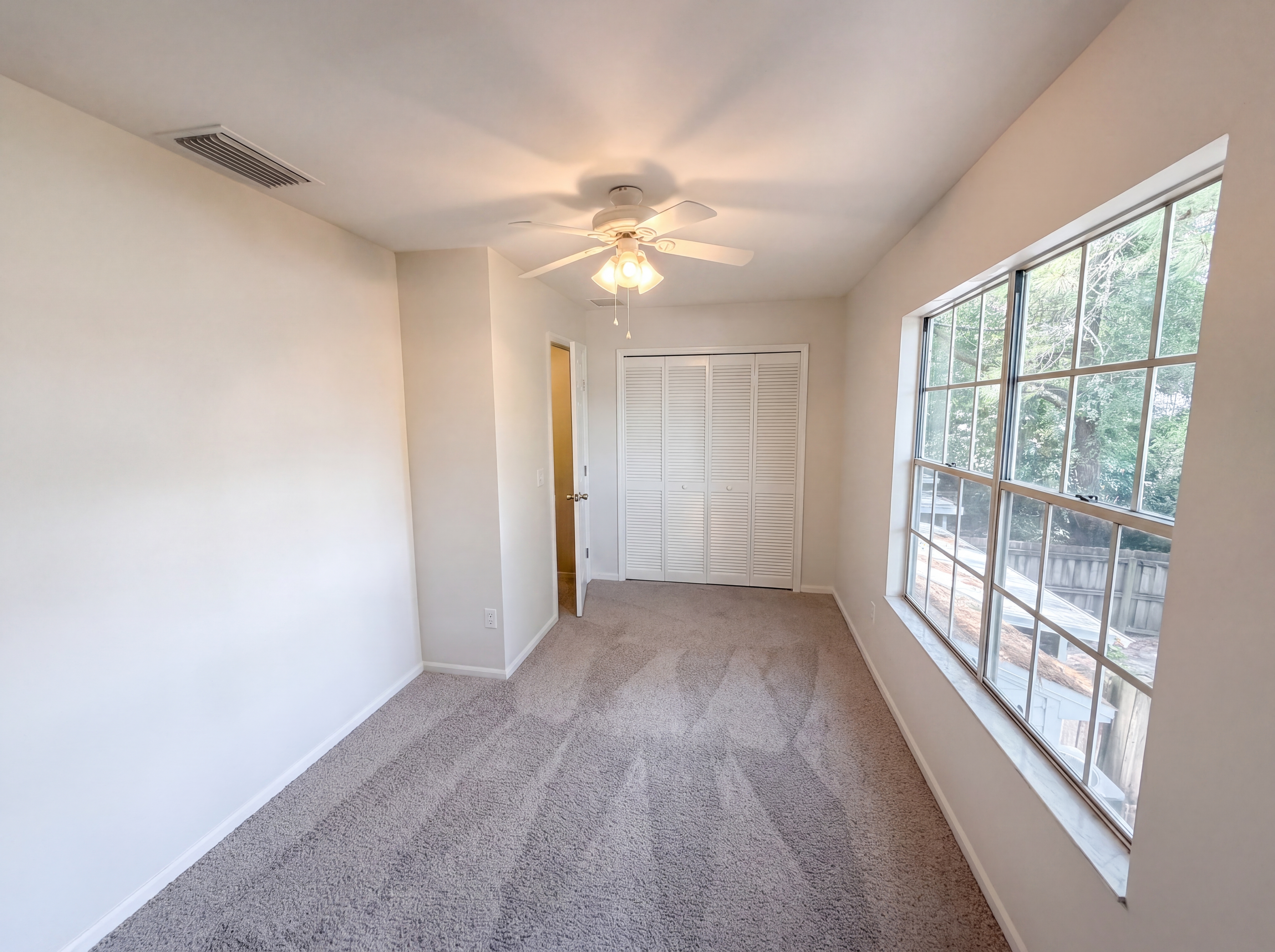 Photo 14 of 26 of 510 Green Spring Cir, Winter Springs, FL