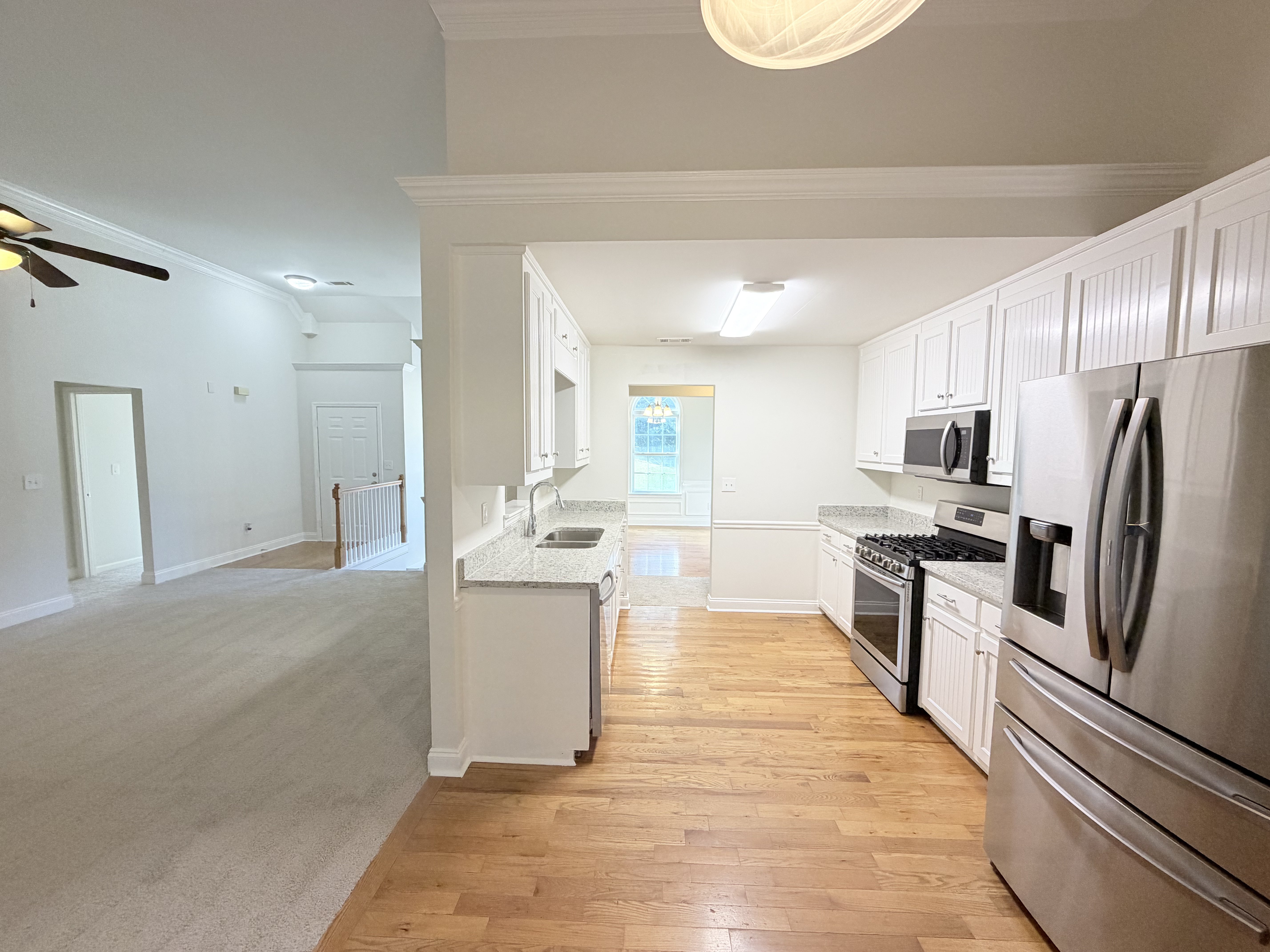 Photo 2 of 27 of 1412 White Oak Trce, Loganville, GA