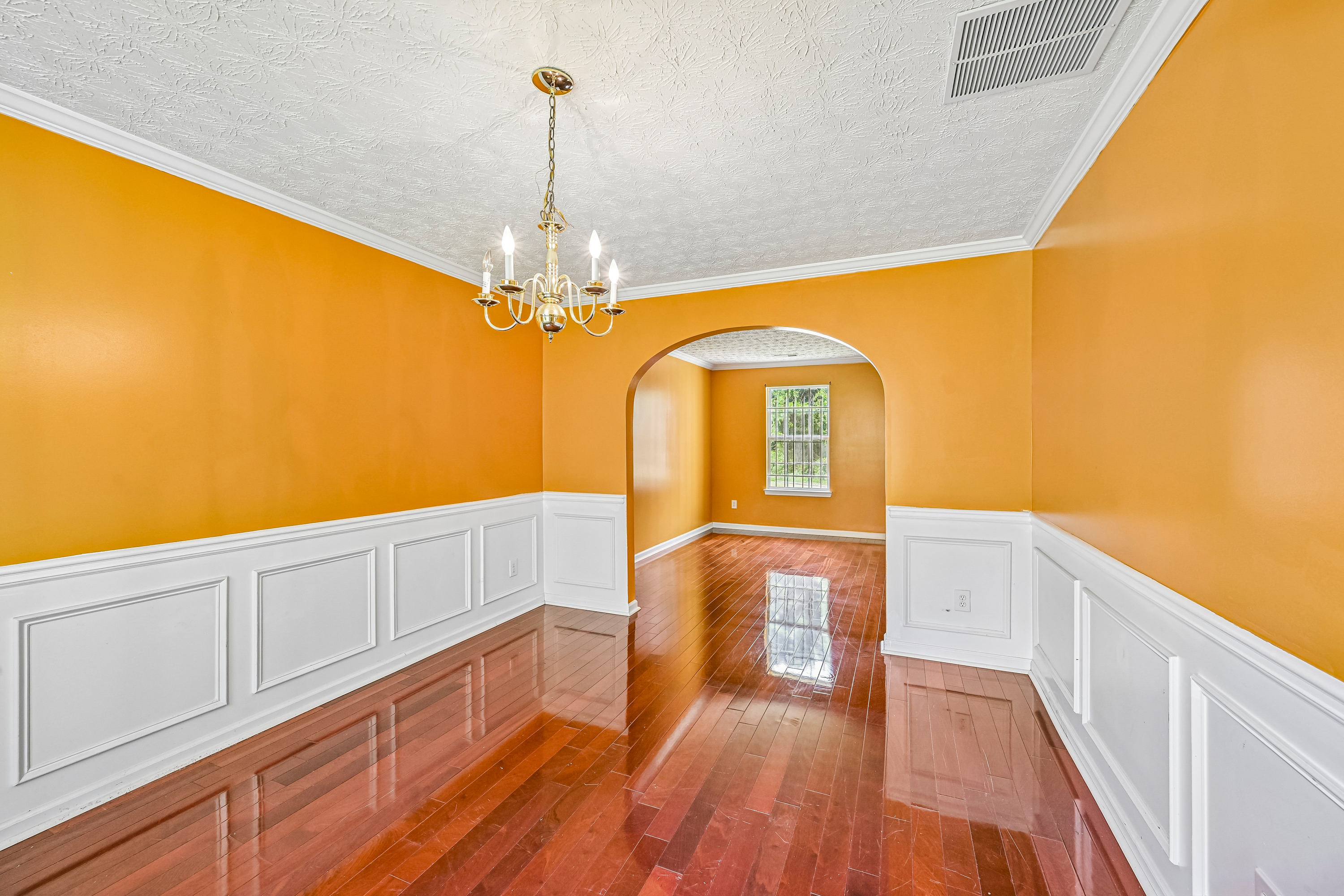 Photo 6 of 44 of 2083 Dylan Ct, Ellenwood, GA