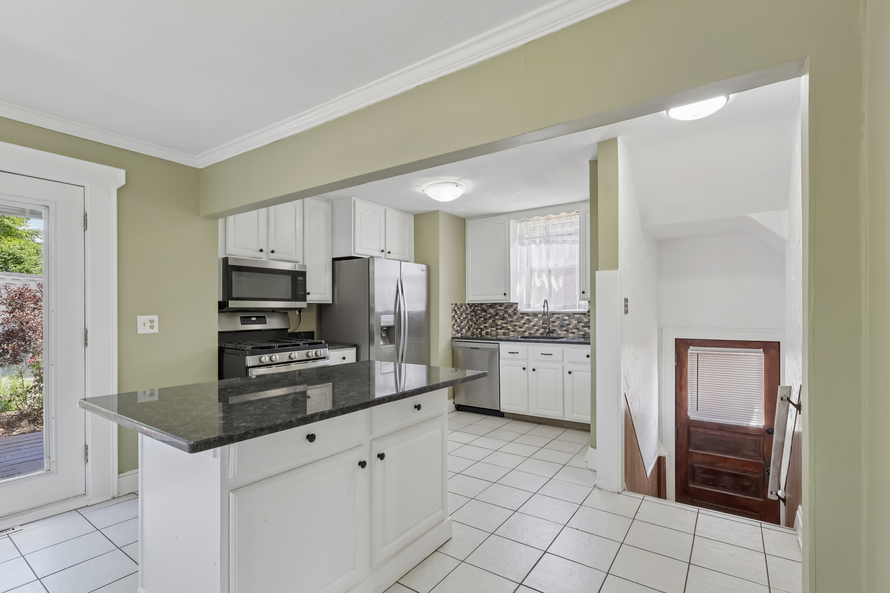 Photo 23 of 46 of 14606 Bartter Ave, Cleveland, OH