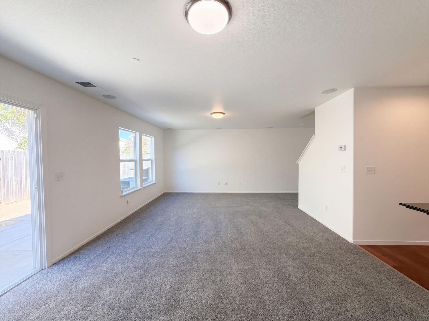 Photo 6 of 17 of 8260 Red Rock Dr, Sacramento, CA