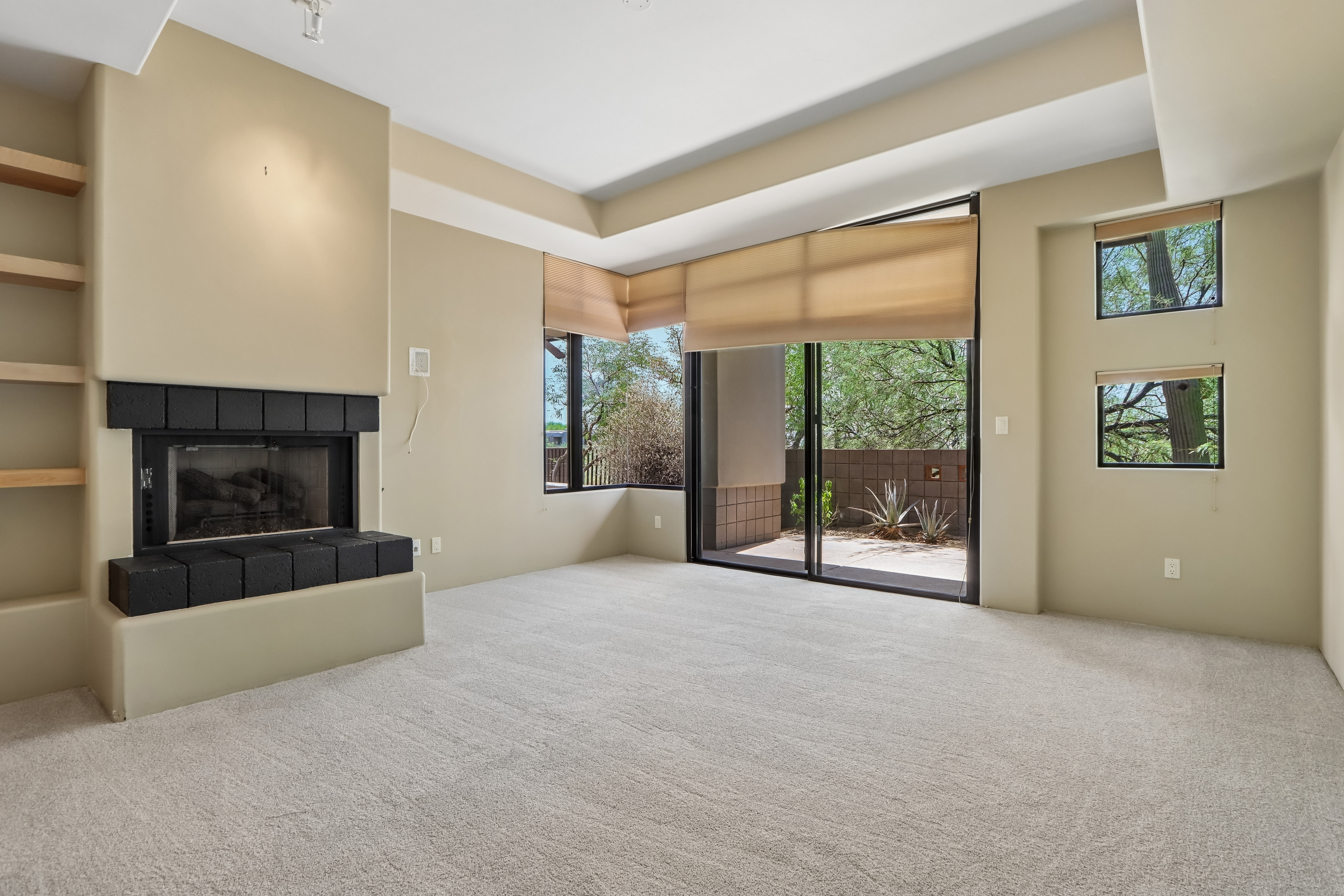 Photo 4 of 32 of 39749 N 107th Way, Scottsdale, AZ