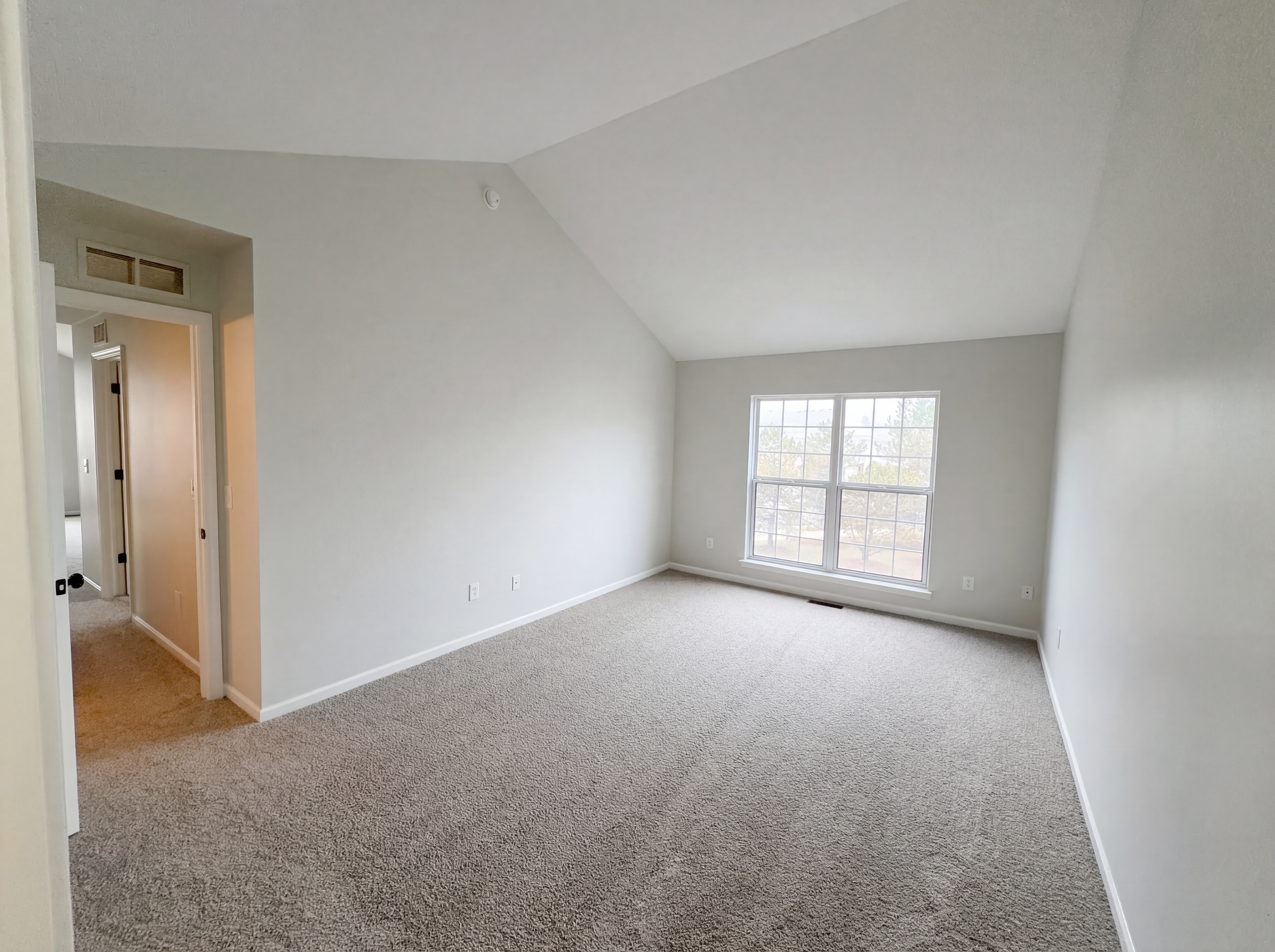 Photo 4 of 18 of 16005 Morningside, Northville, MI
