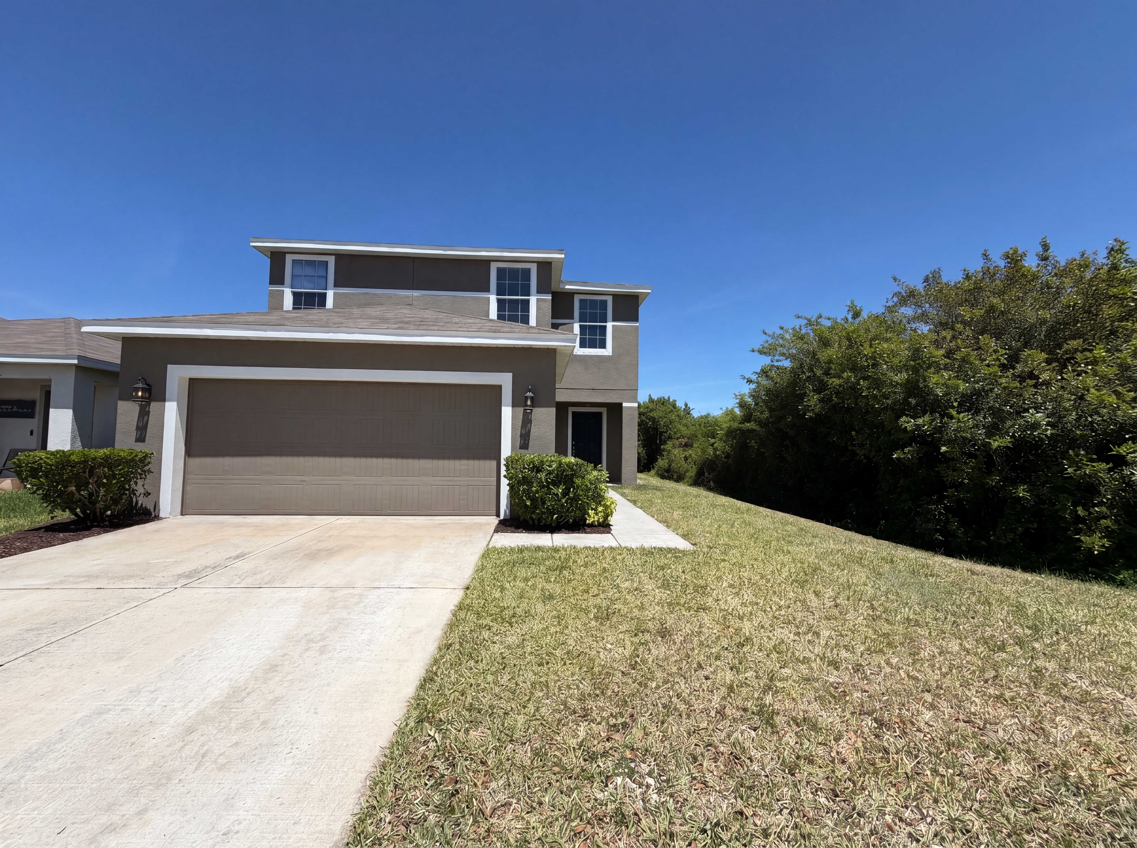 Photo 25 of 32 of 14405 Scottburgh Glen Dr, Wimauma, FL