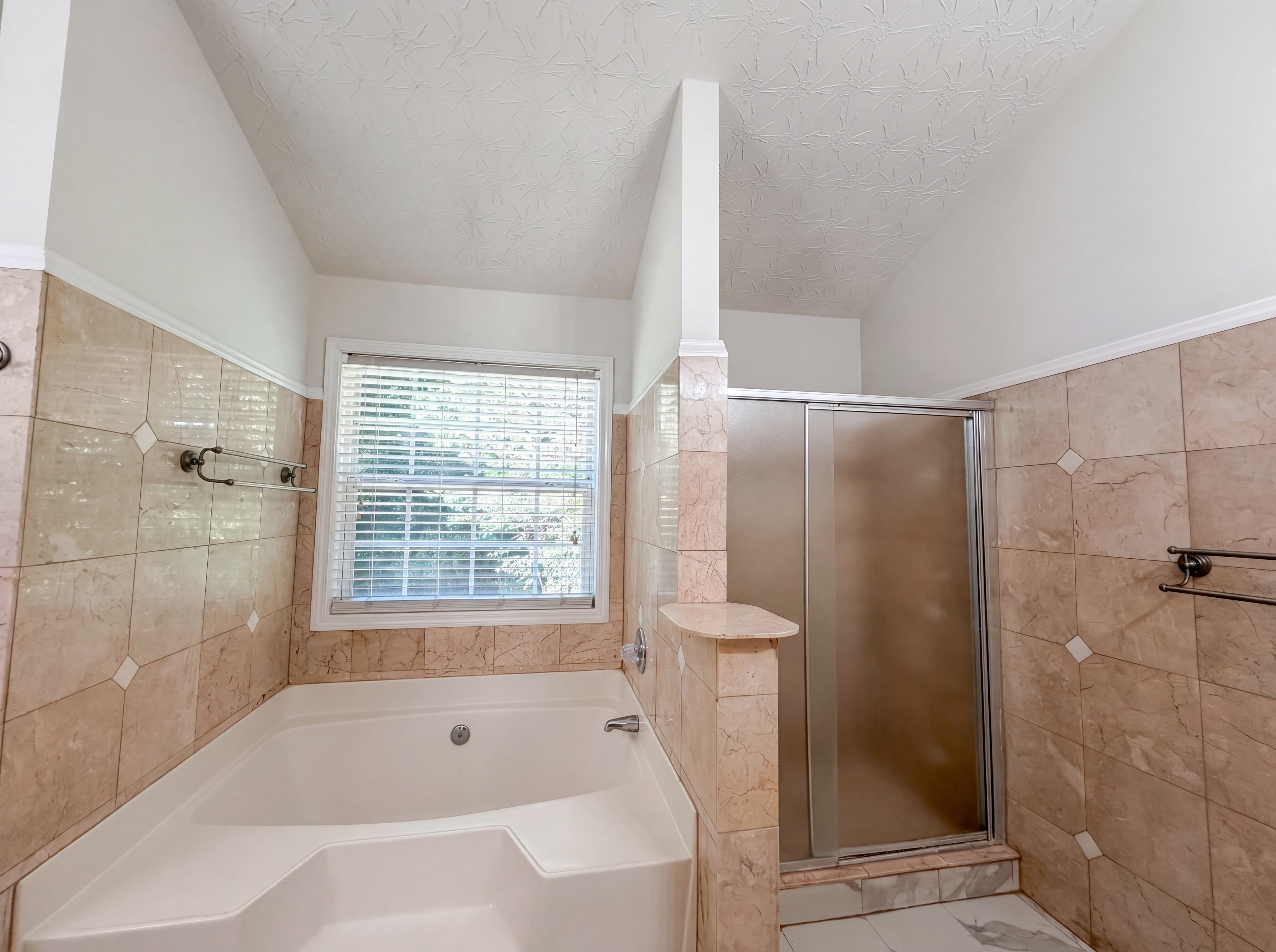 Photo 15 of 29 of 3324 Baymount Way, Lawrenceville, GA