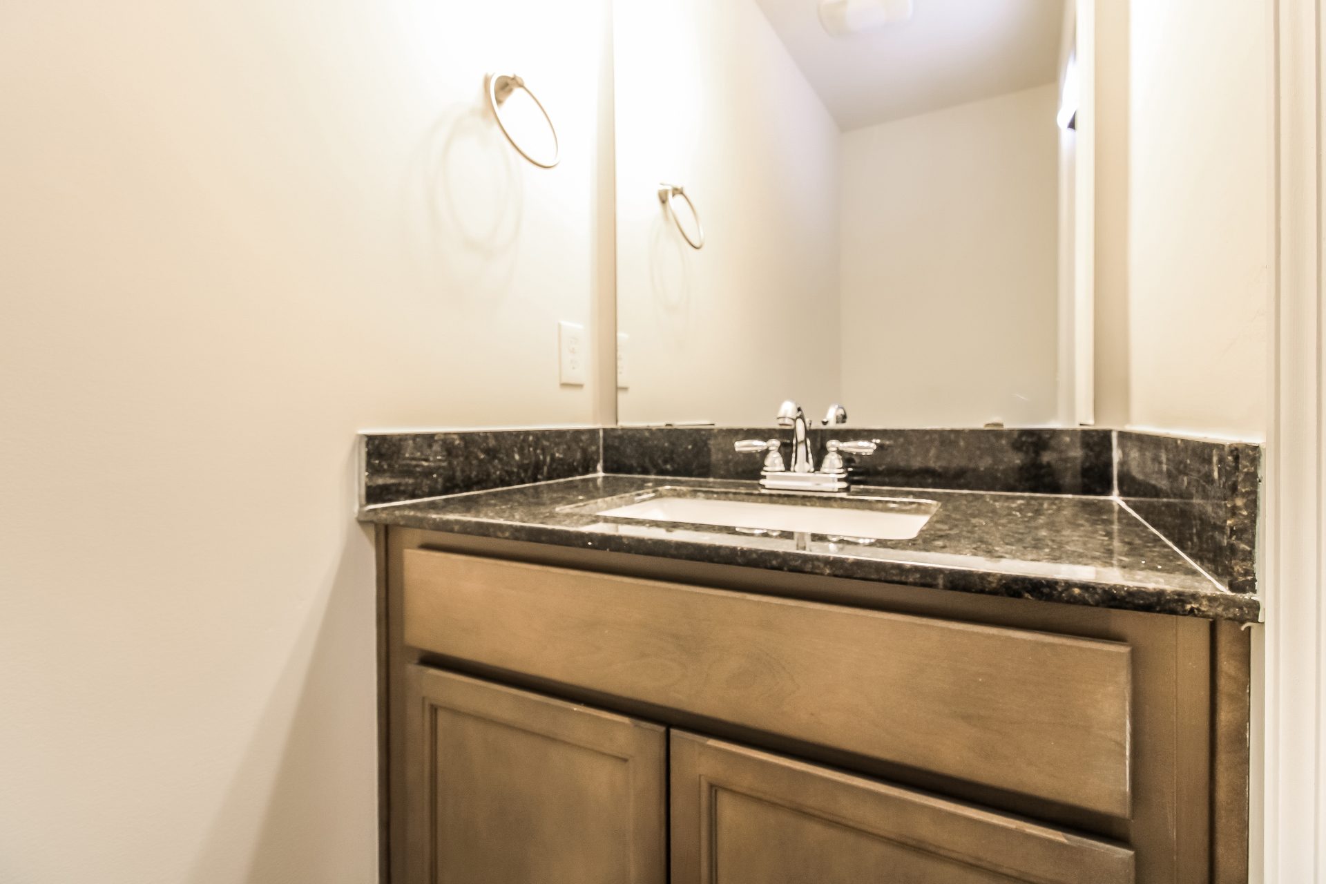 Photo 18 of 21 of 301 Rolling Knoll Dr, Columbia, SC