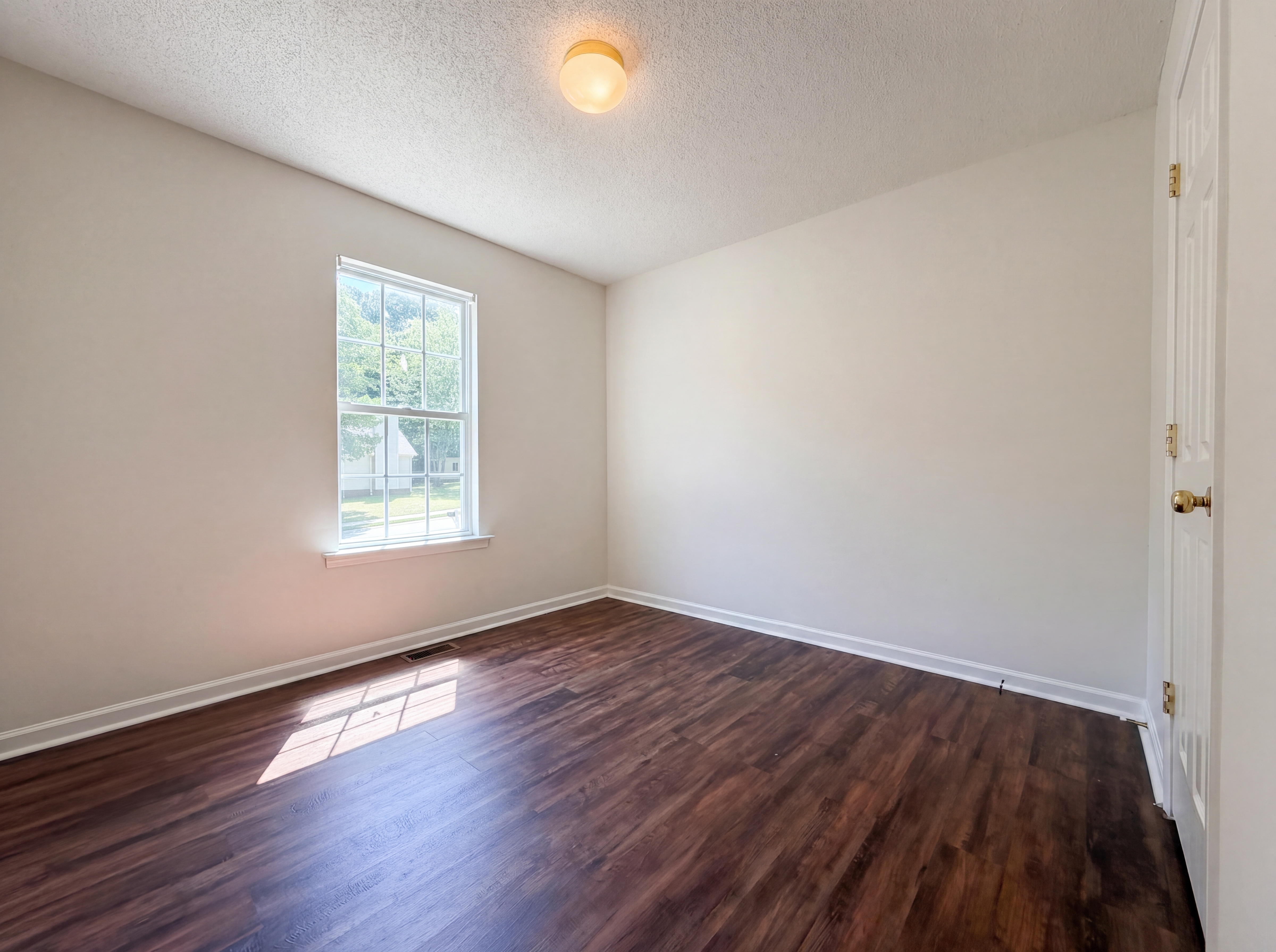 Photo 10 of 20 of 301 Hocutt Dr, Clayton, NC