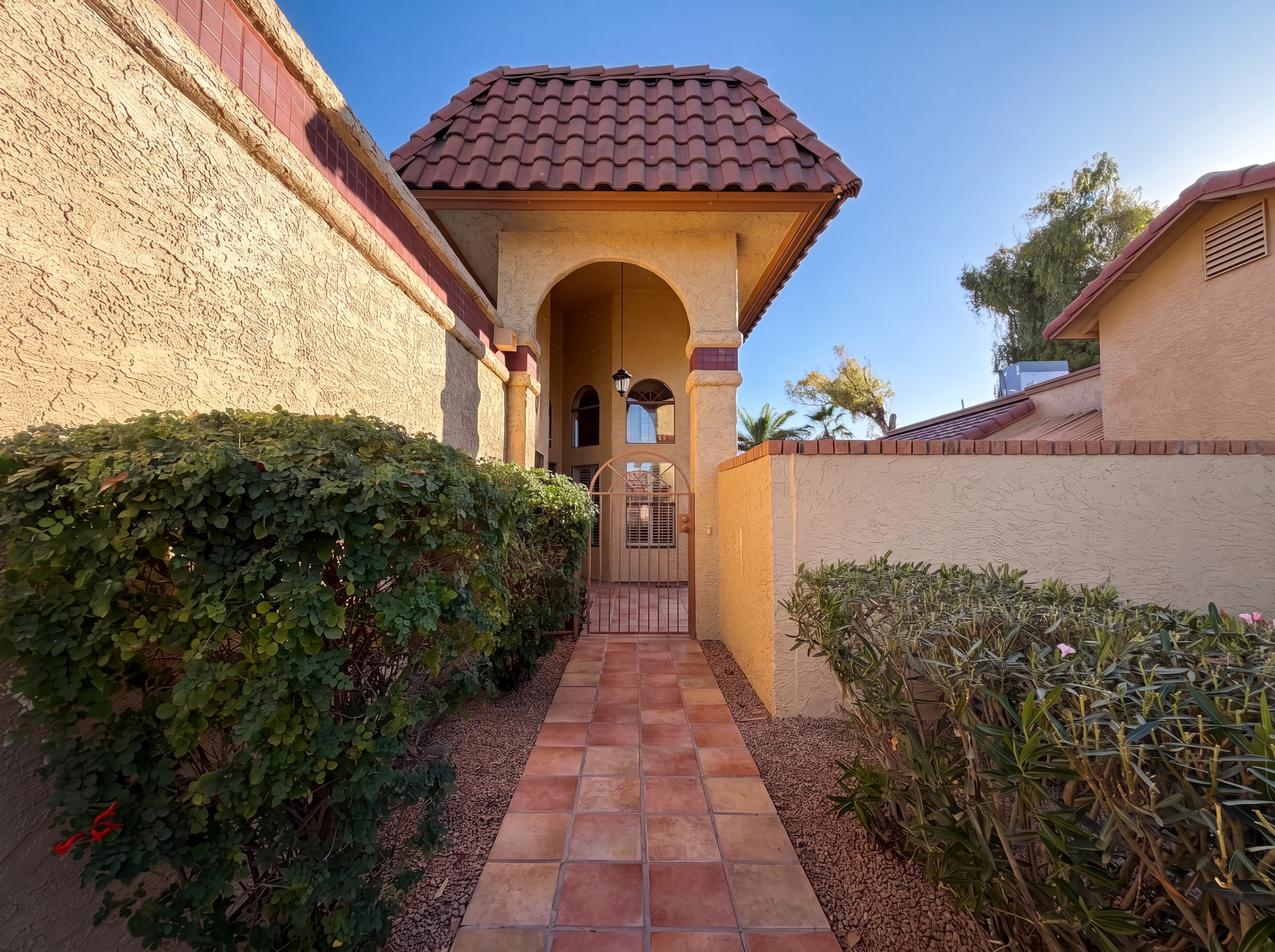 Photo 21 of 28 of 12346 S Shoshoni Dr, Phoenix, AZ