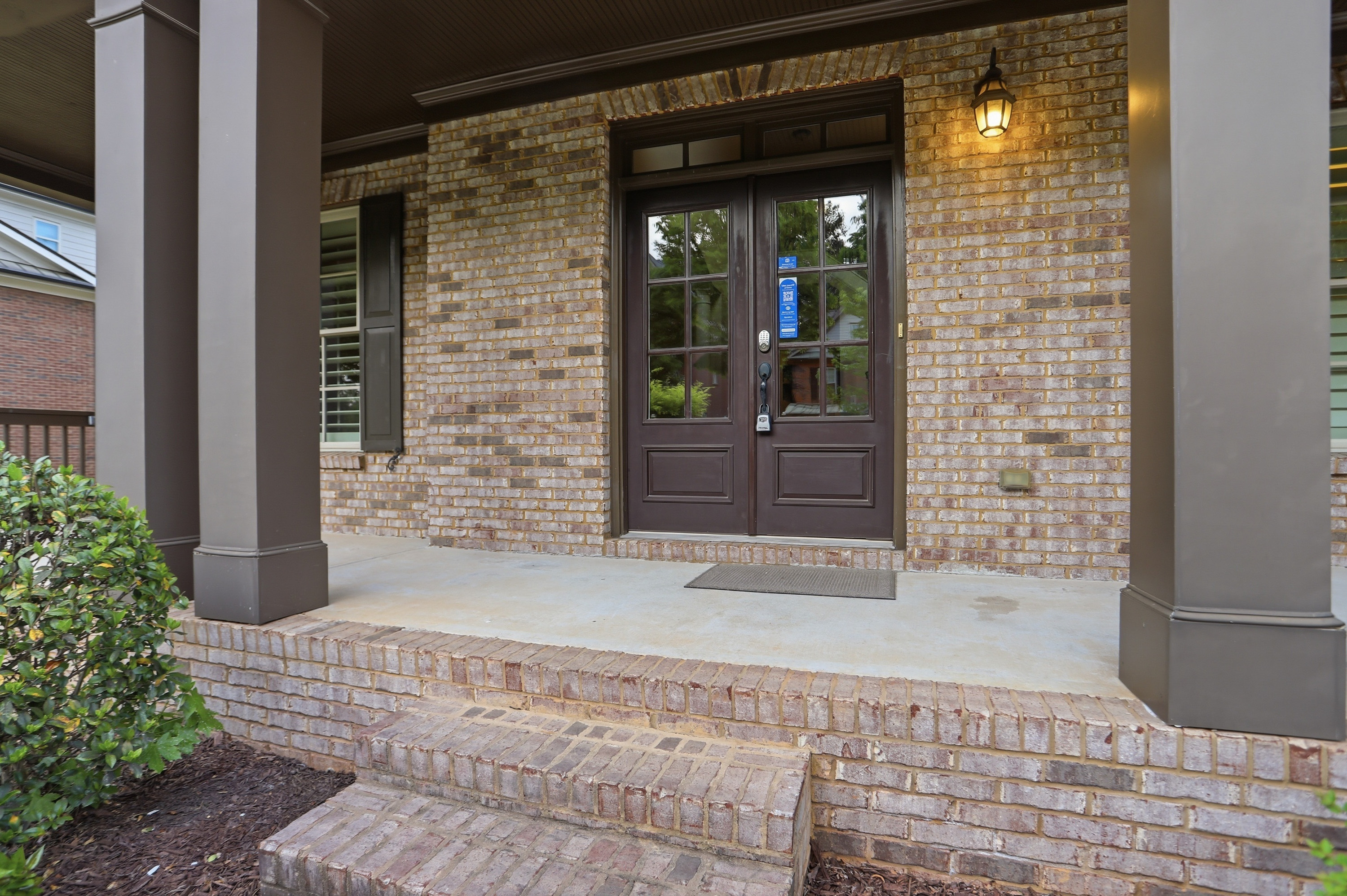 Photo 9 of 54 of 115 Cochran Farms Dr, Roswell, GA