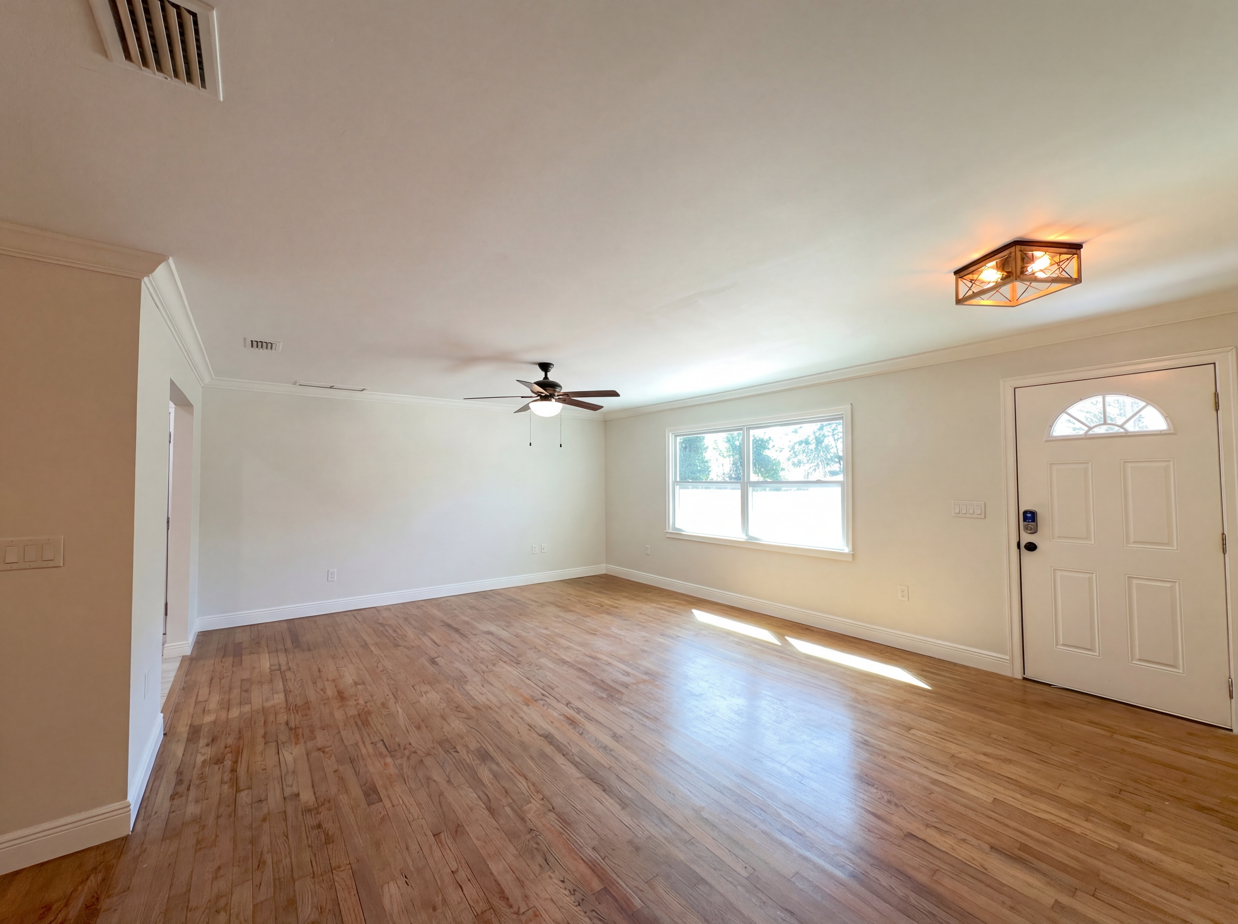 Photo 18 of 21 of 520 Sumner Ave, Orange City, FL