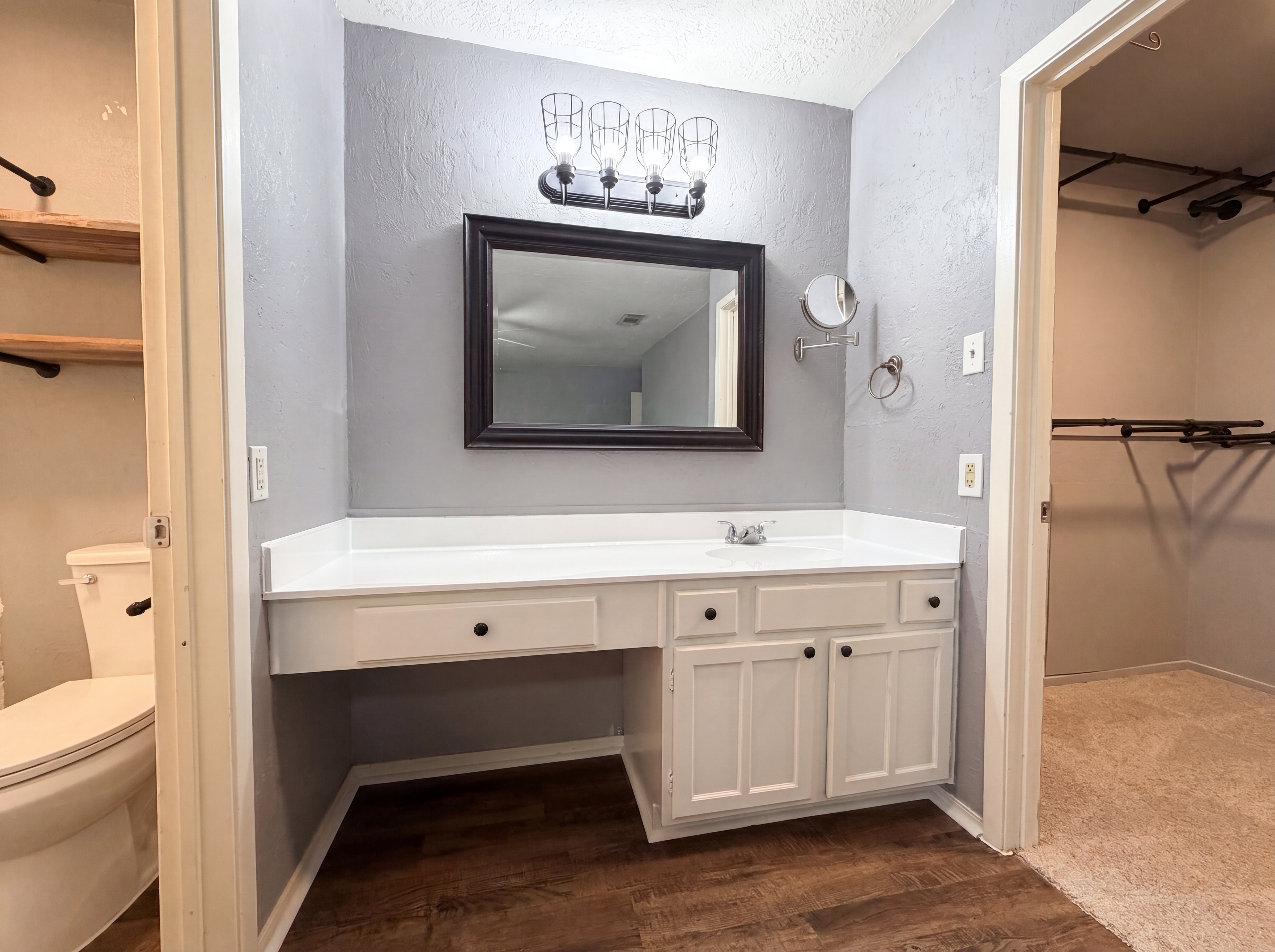 Photo 9 of 17 of 6710 Renfro Dr, Richmond, TX