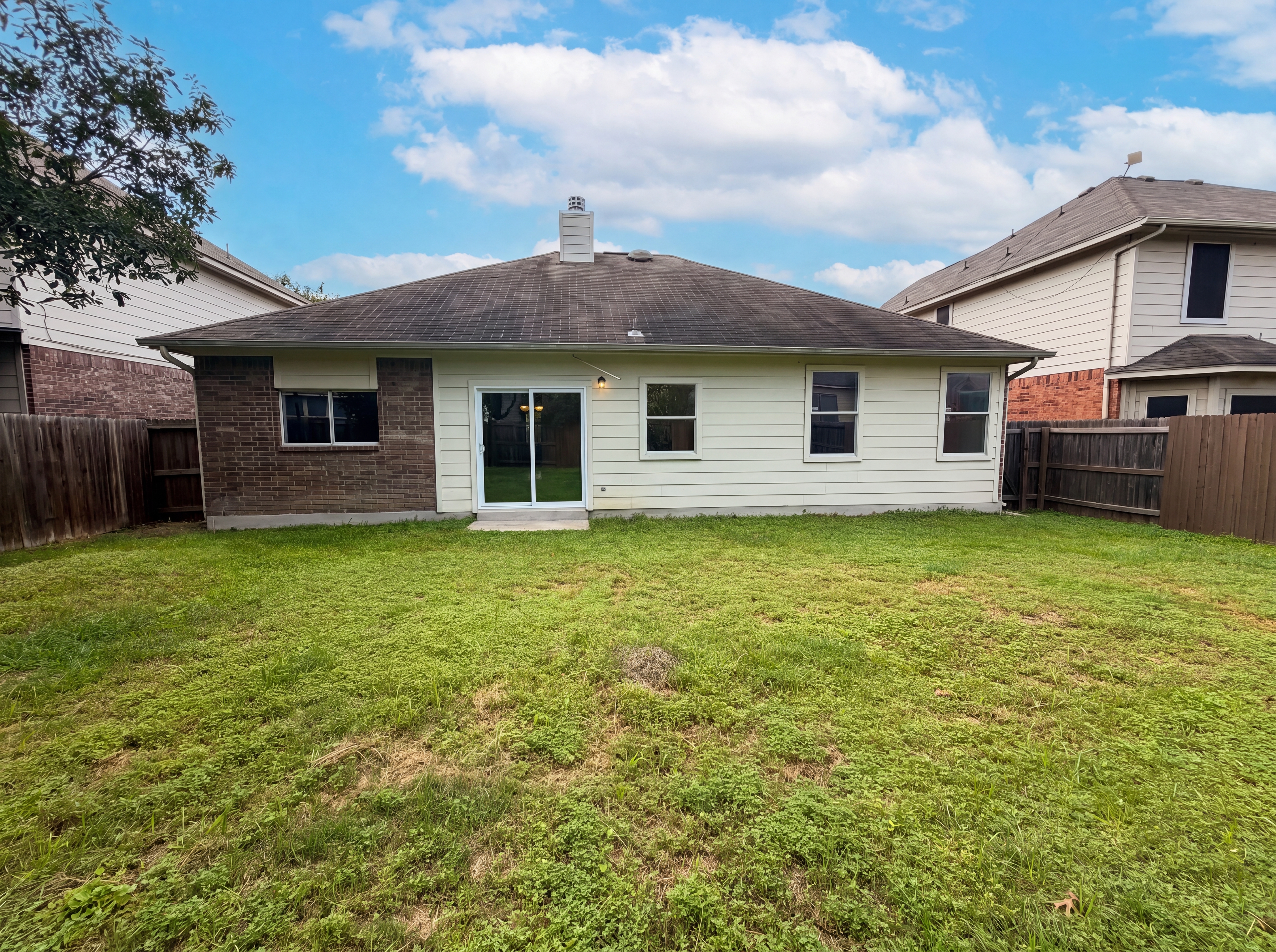 Photo 5 of 15 of 216 Lieck Cv, Cibolo, TX
