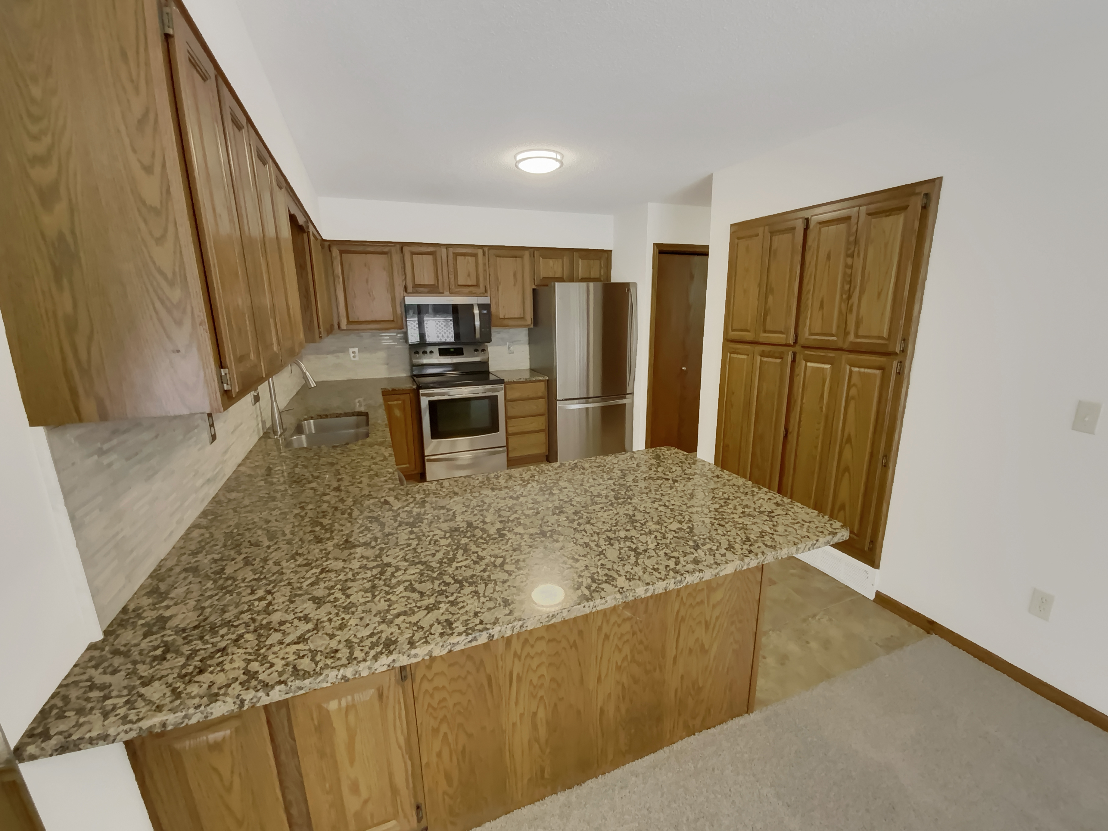 Photo 15 of 21 of 6991 Edenvale Blvd, Eden Prairie, MN