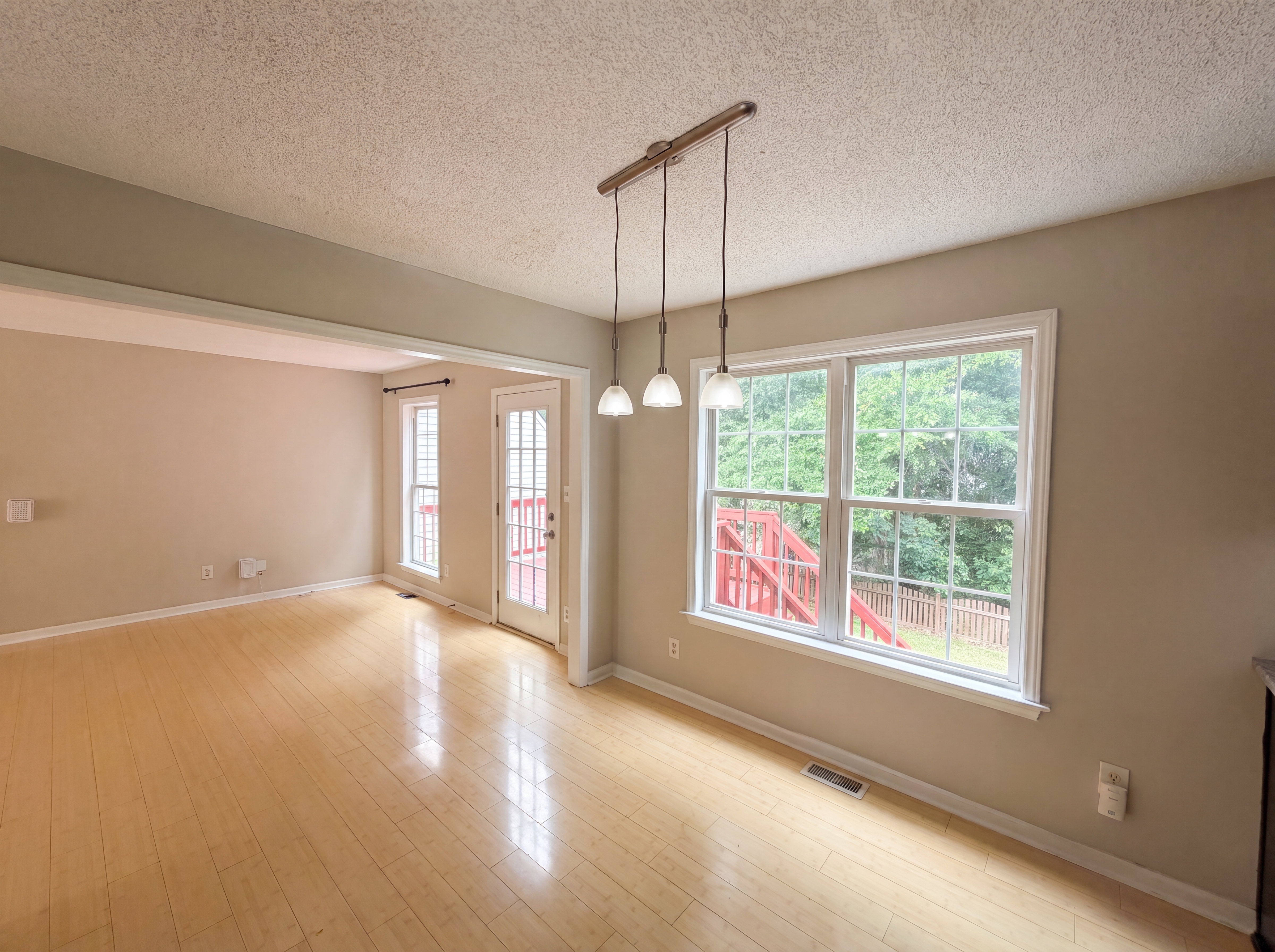 Photo 9 of 21 of 128 Morena Dr, Holly Springs, NC
