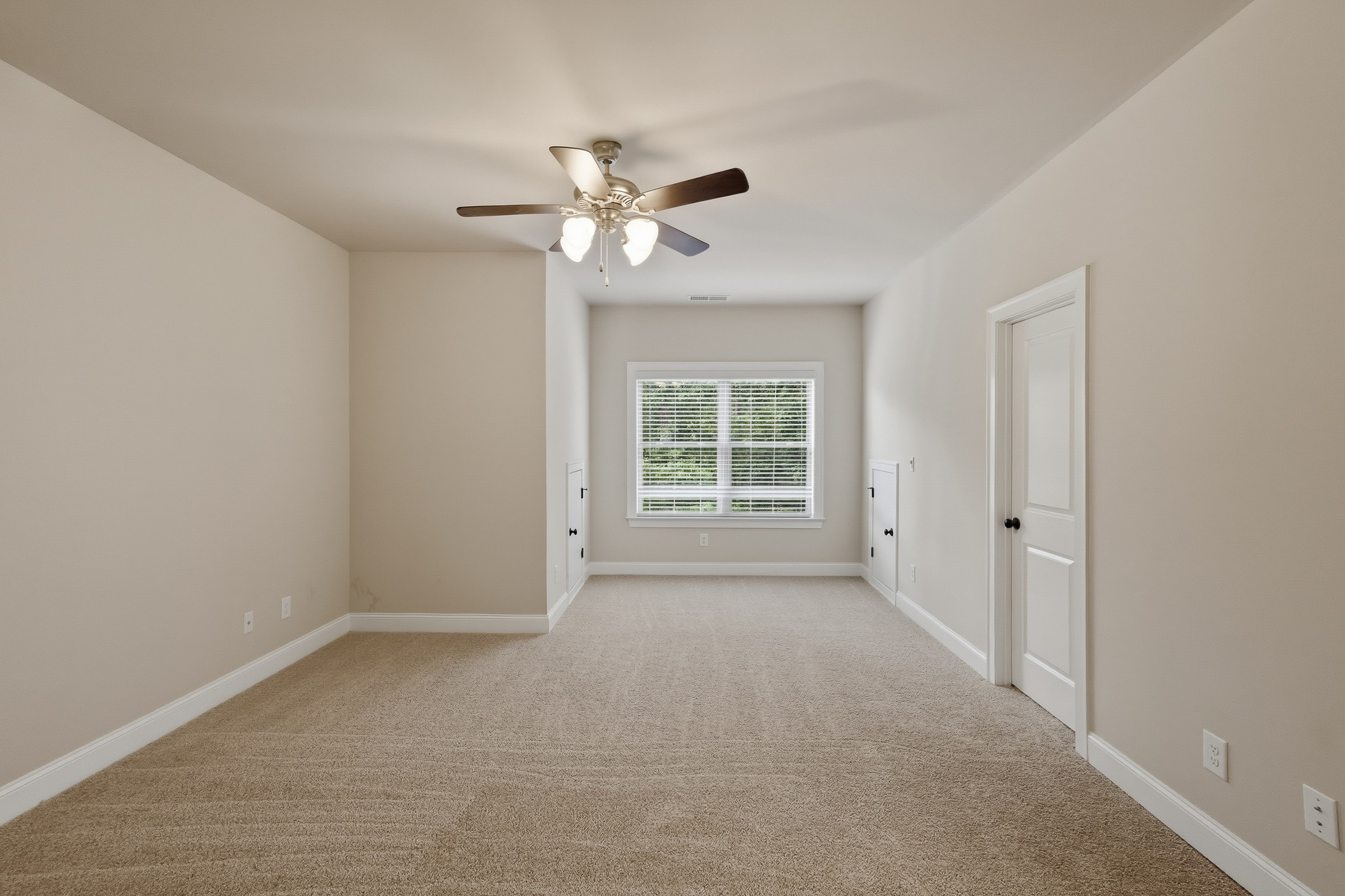Photo 23 of 40 of 7112 Treveno Pl, Locust Grove, GA