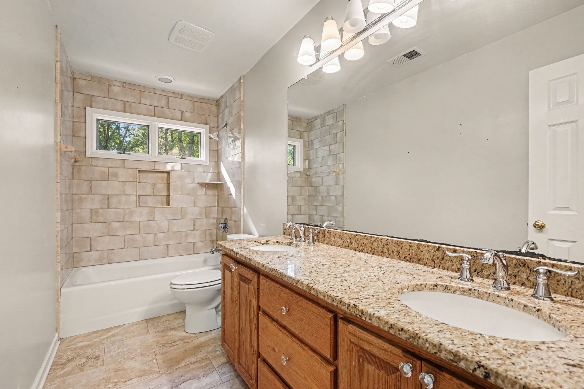 Photo 35 of 41 of 3805 Lenna Dr, Snellville, GA