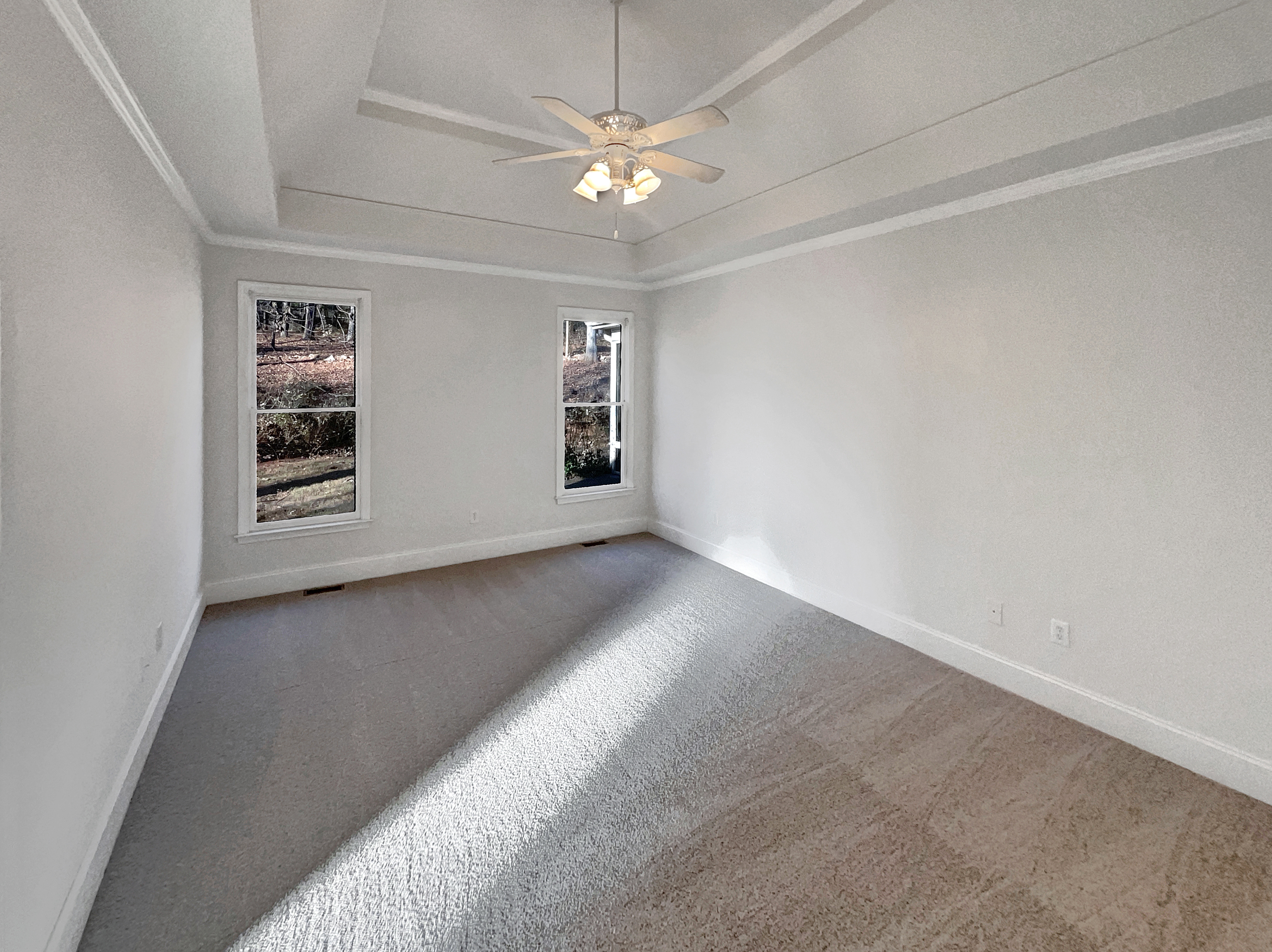 Photo 4 of 25 of 7880 Gable Dr, Douglasville, GA