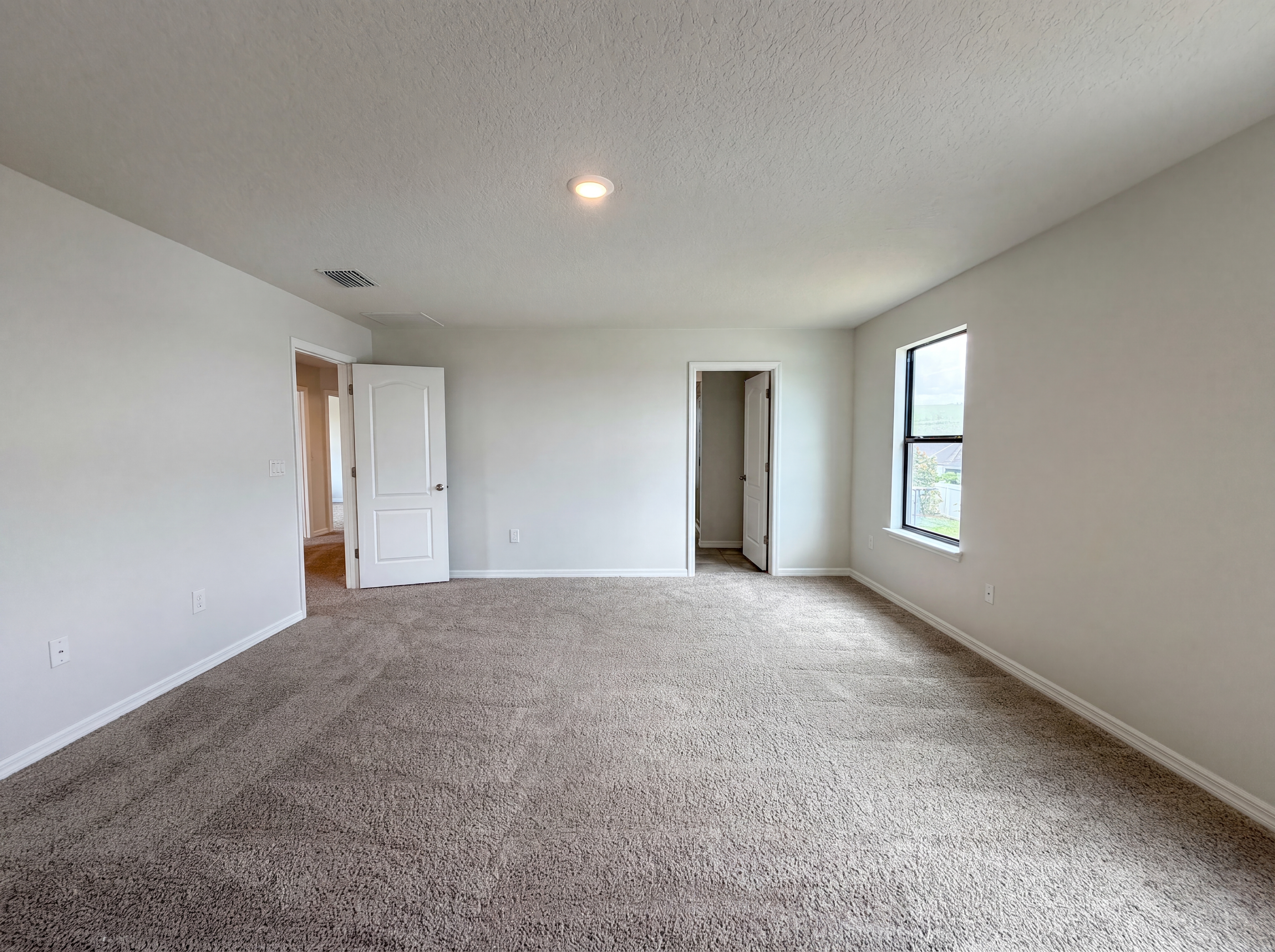 Photo 14 of 29 of 14207 Alistar Manor Dr, Wimauma, FL