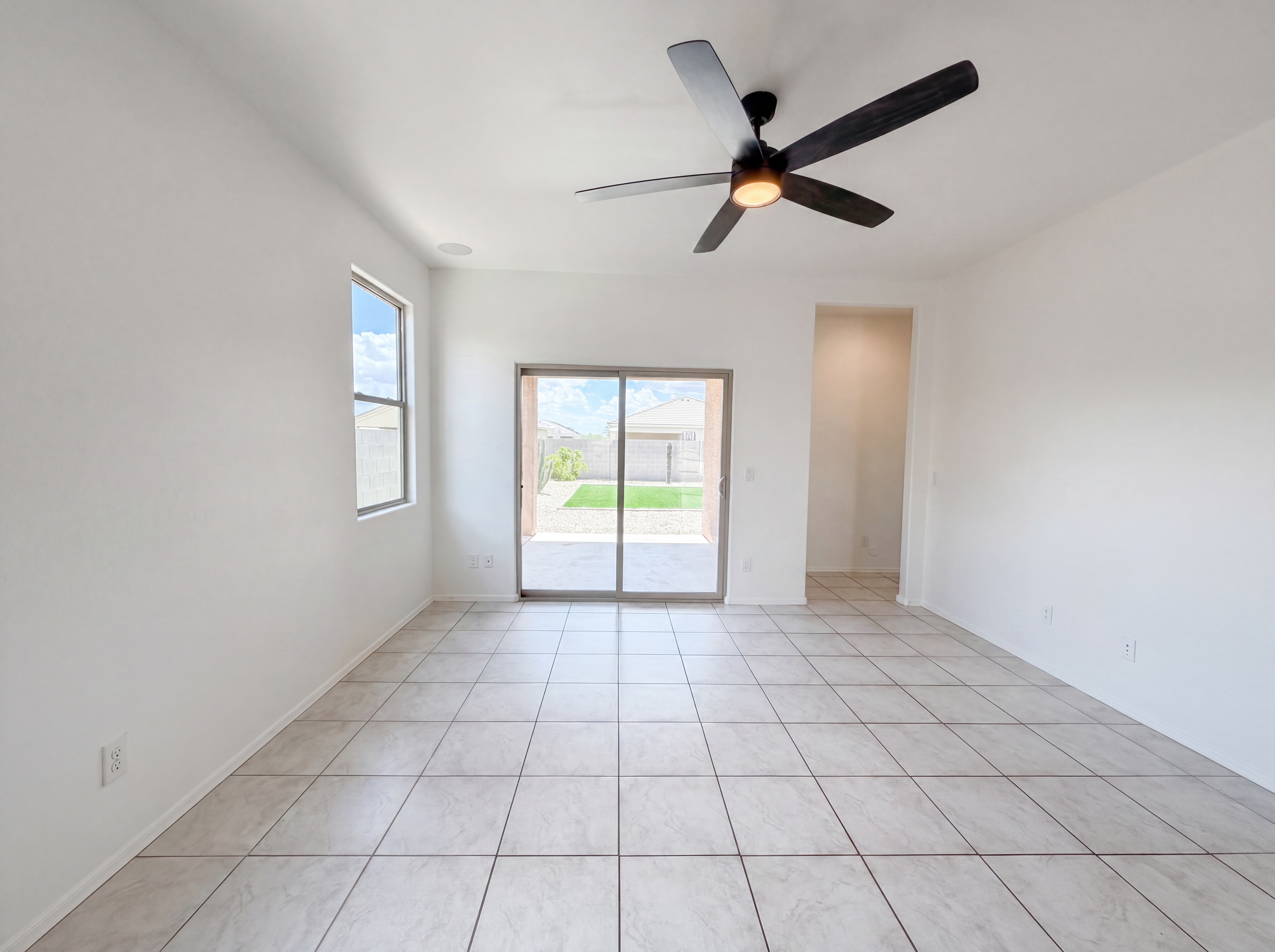 Photo 3 of 21 of 11639 E Cliffrose Ln, Florence, AZ