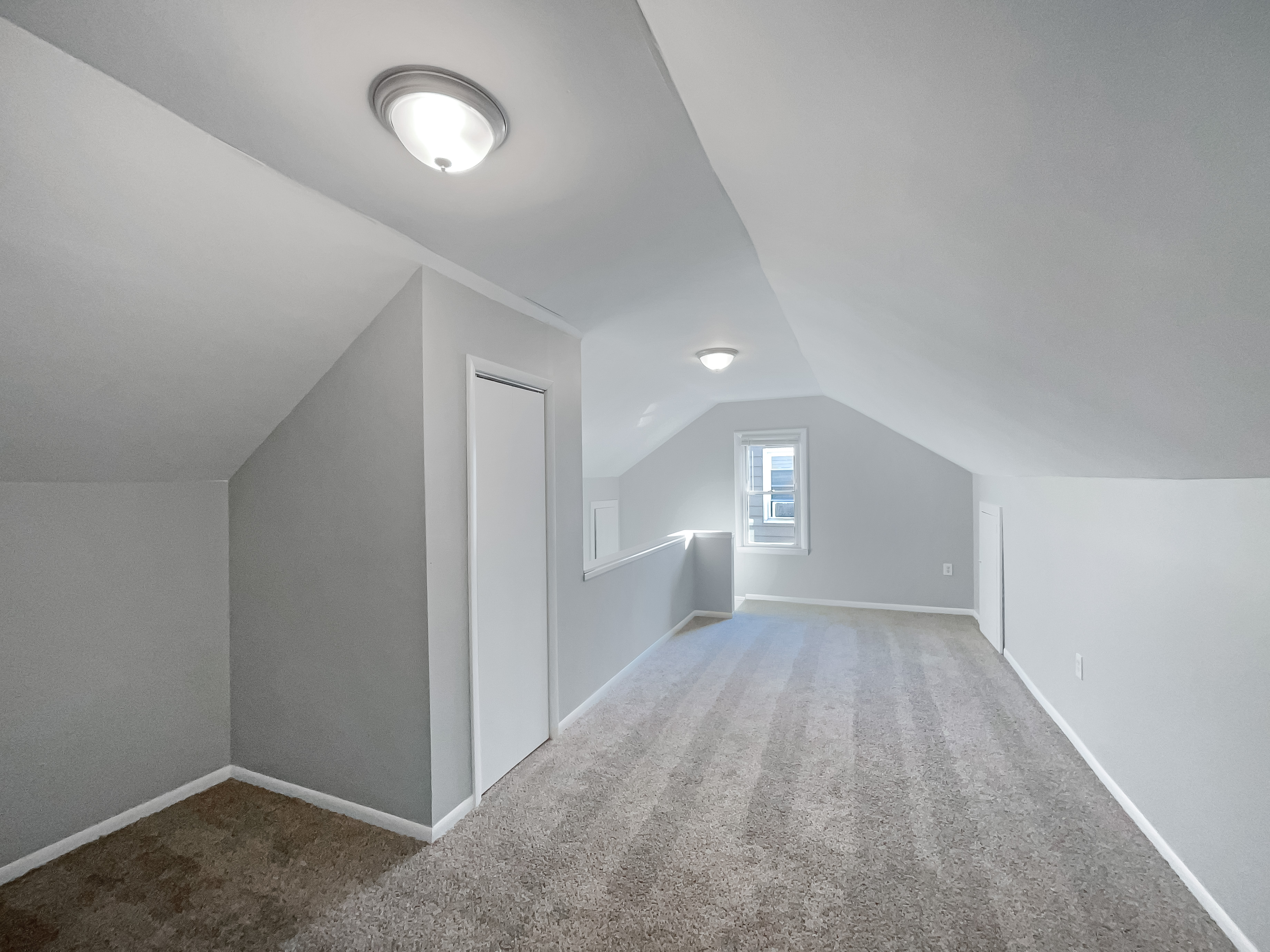 Photo 16 of 23 of 18067 Rosetta Ave, Eastpointe, MI