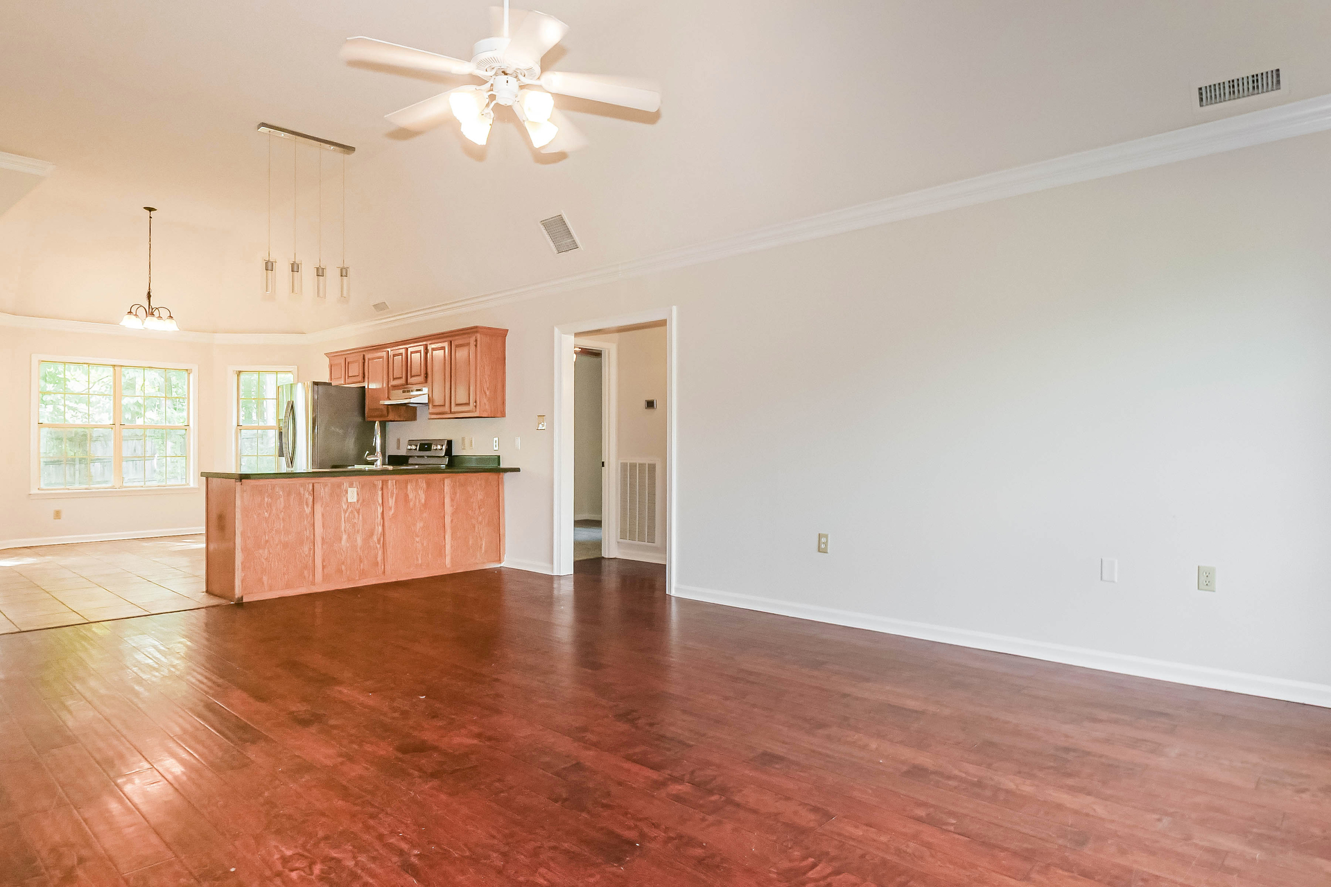 Photo 3 of 21 of 291 Wellington Way, Atoka, TN
