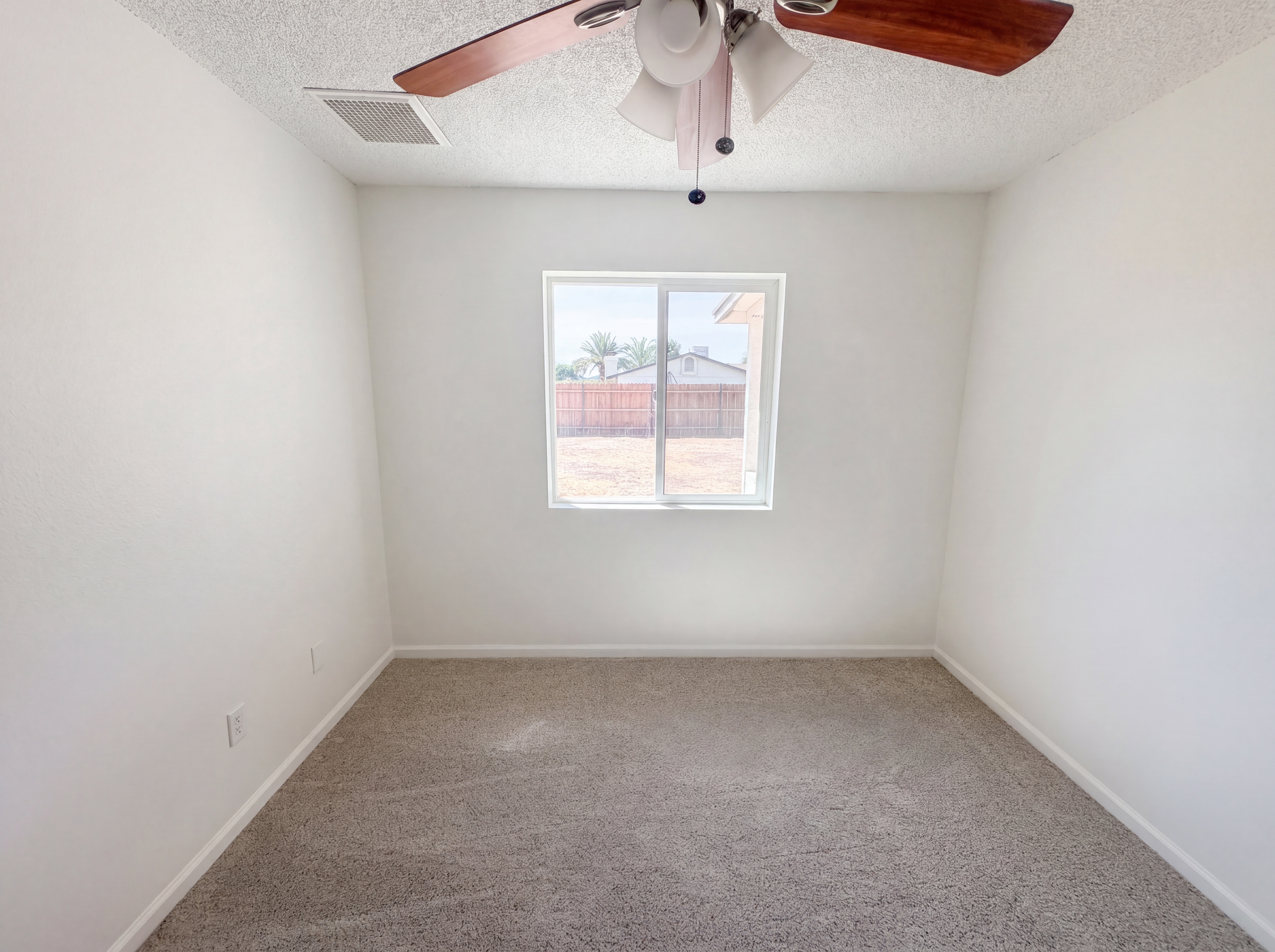 Photo 9 of 20 of 17457 N 14th Ave, Phoenix, AZ