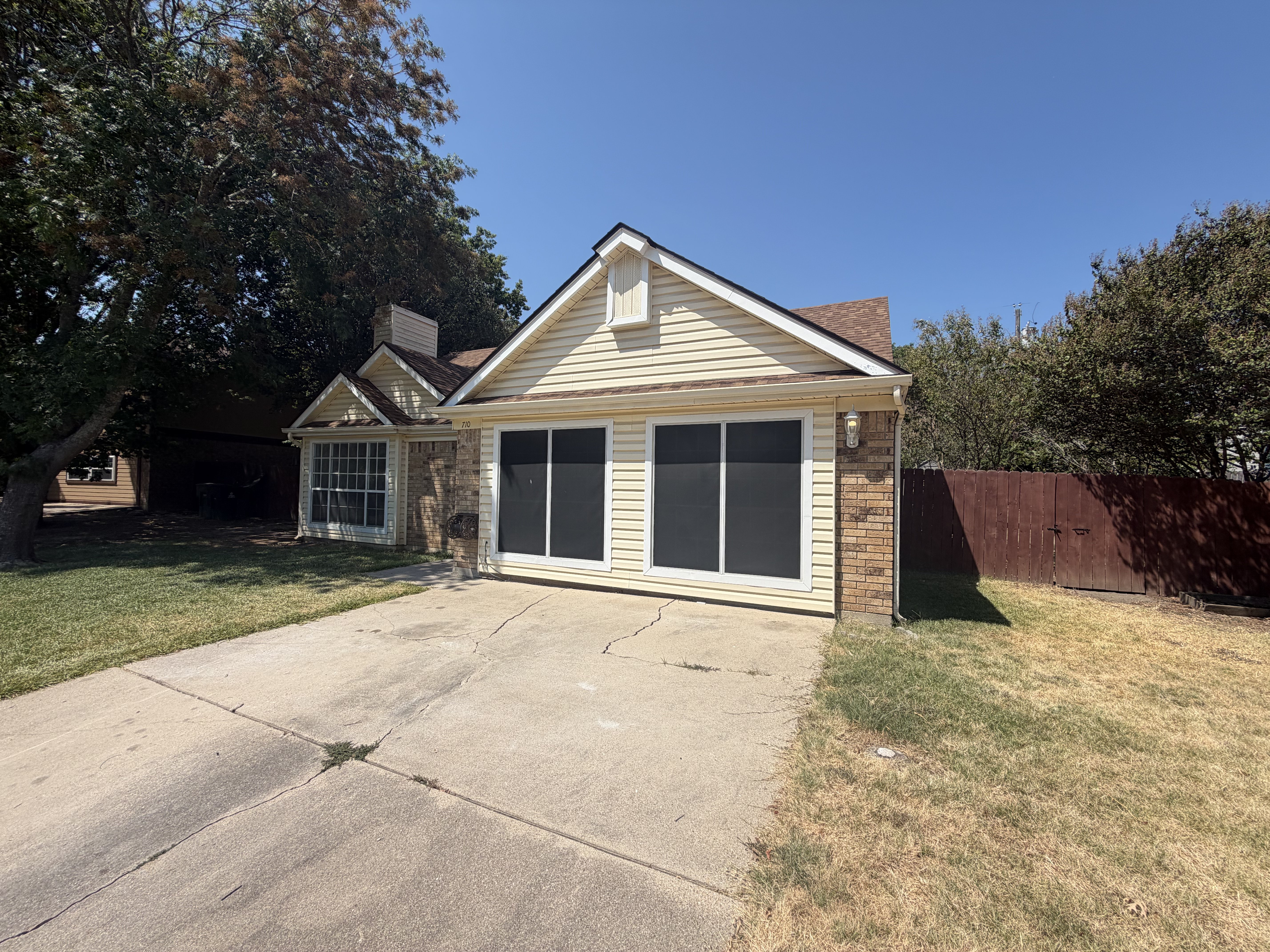 Photo 15 of 16 of 710 Brazos Dr, Temple, TX