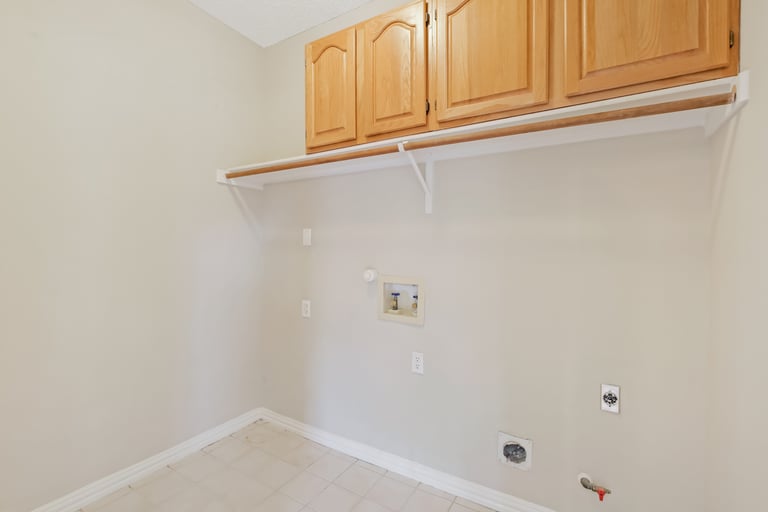 Photo 32 of 33 - 1616 Corvallis Trl, Arlington, TX 76006