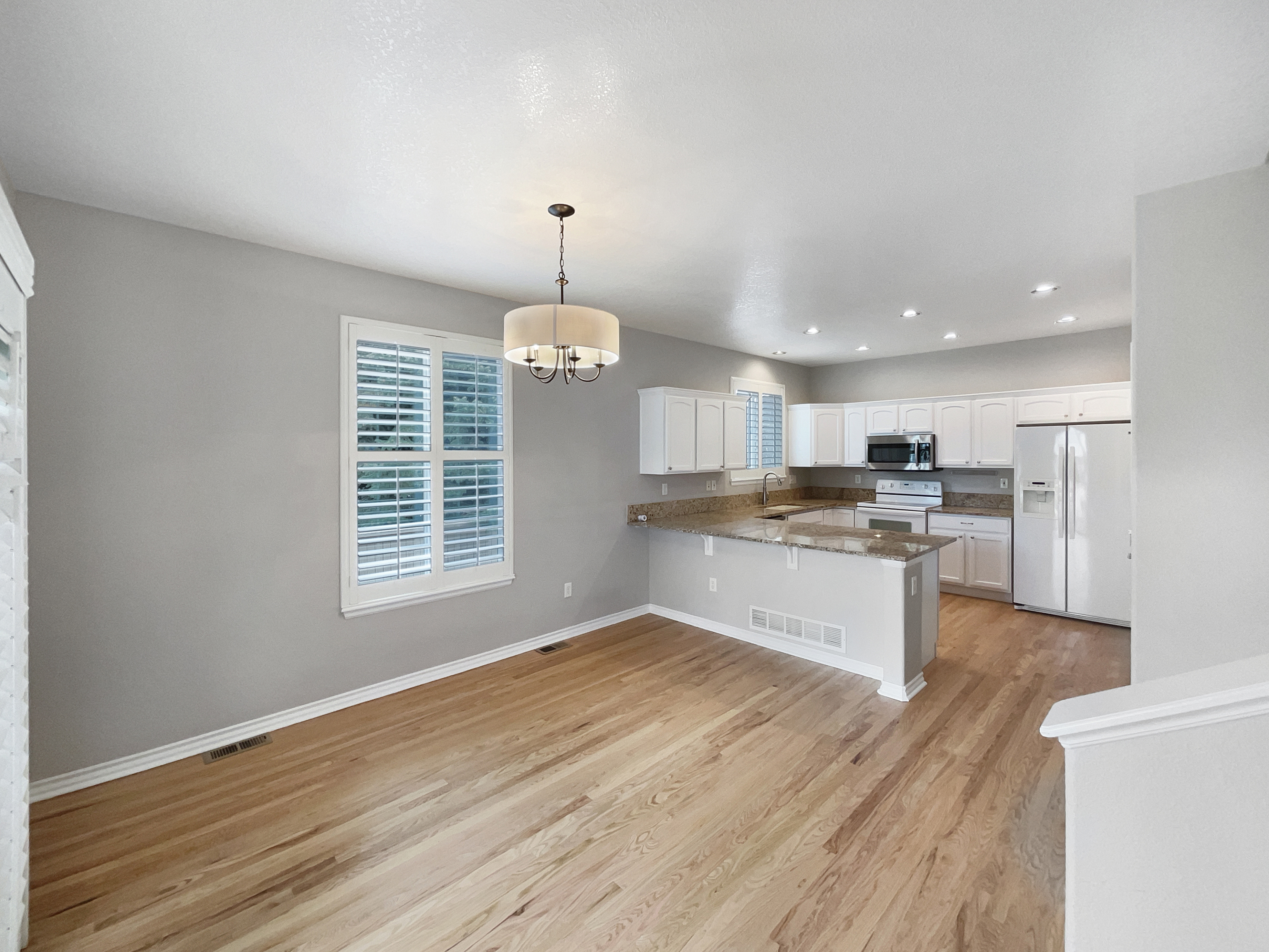 Photo 10 of 22 of 10674 Cherrington St, Highlands Ranch, CO