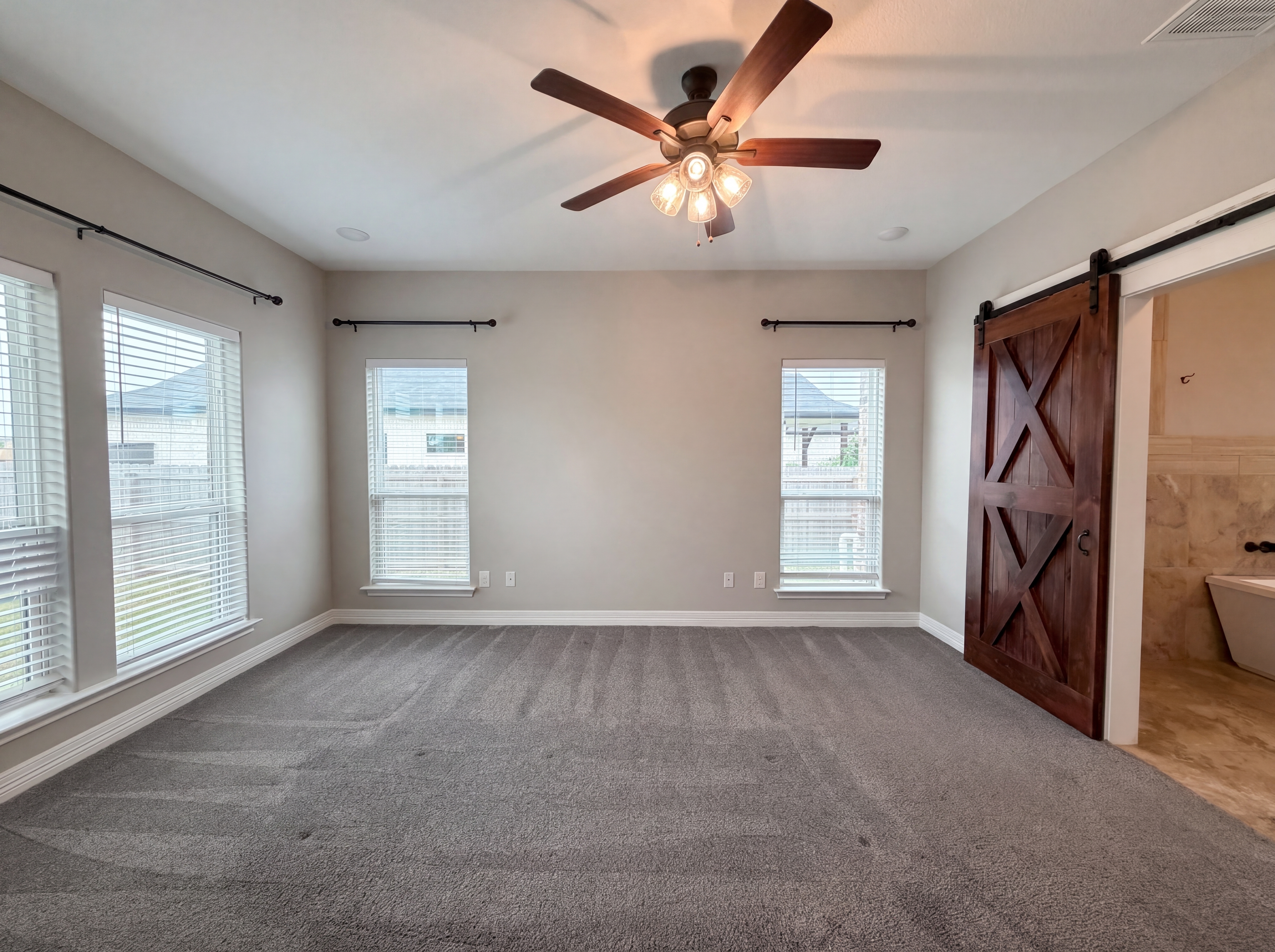 Photo 4 of 21 of 6112 Wye Oak Dr, Salado, TX