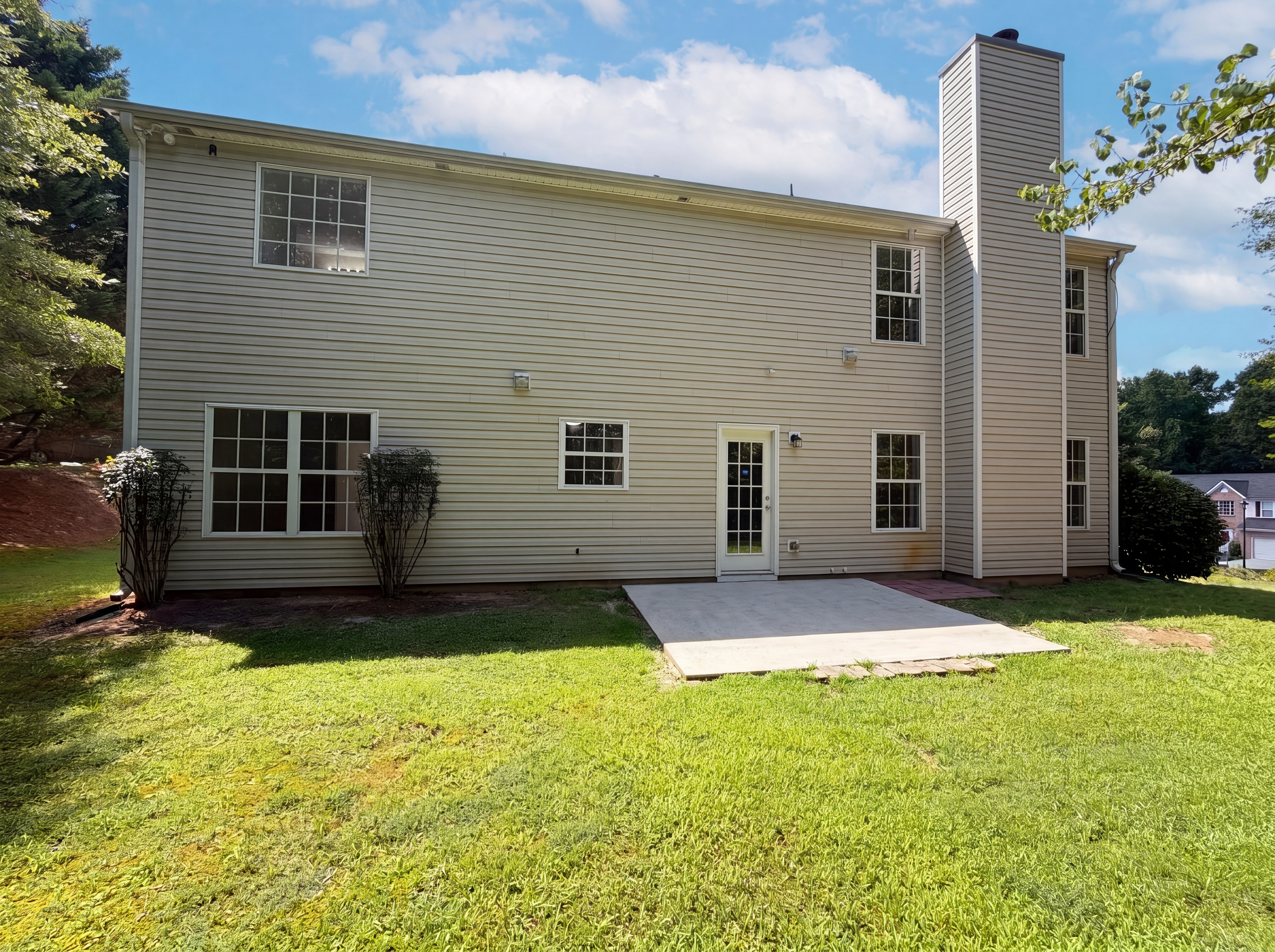 Photo 5 of 25 of 3582 Coveside Ct, Loganville, GA