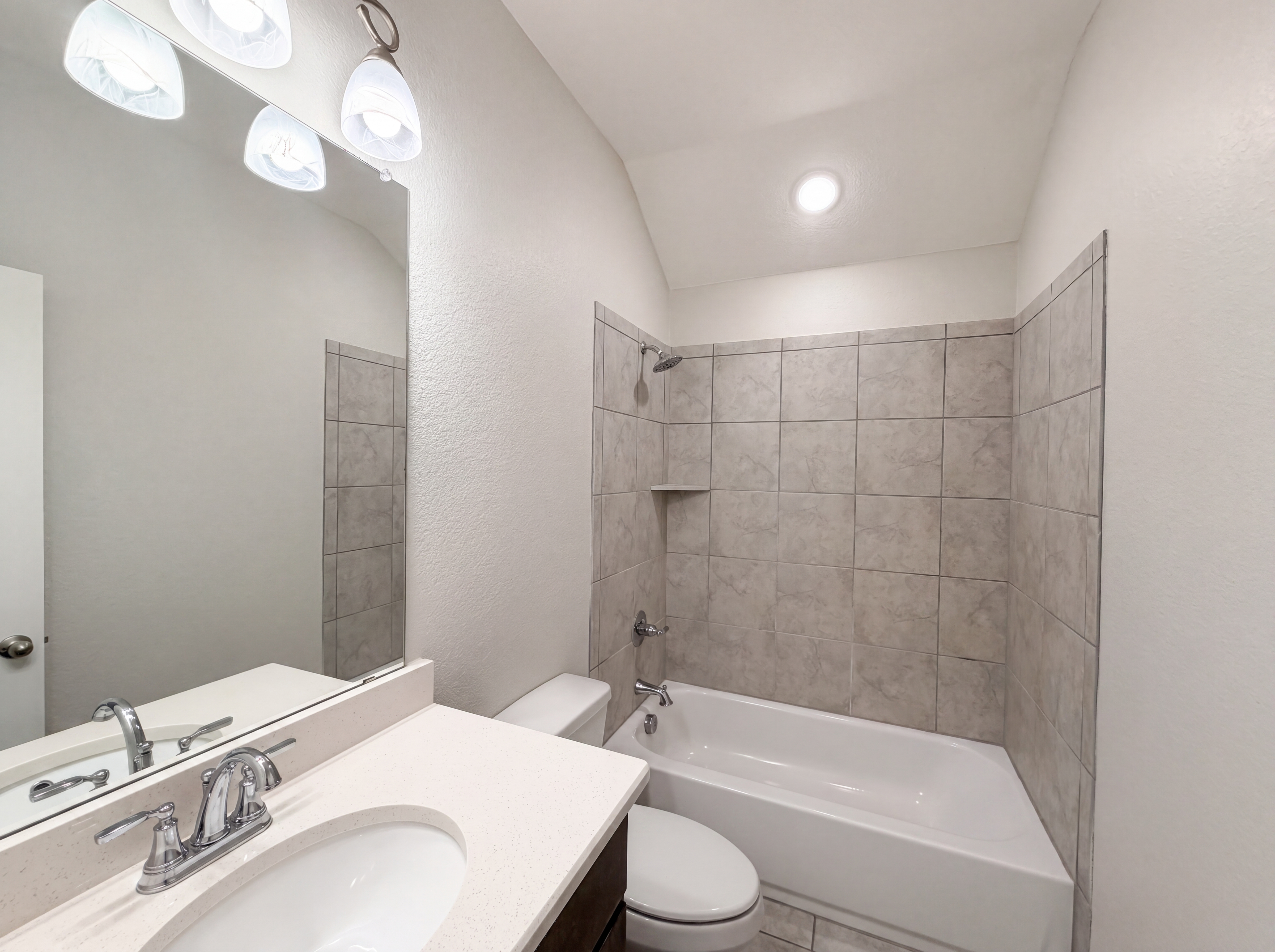 Photo 12 of 21 of 6705 Farsight Dr, Fort Worth, TX