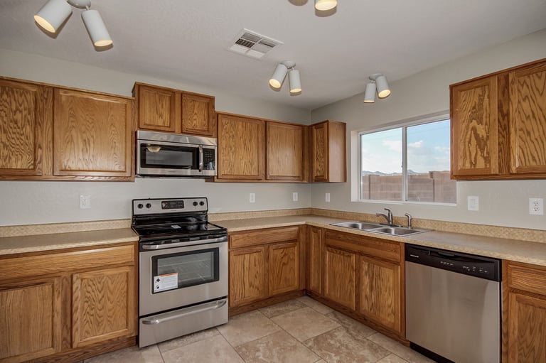 Photo 2 of 25 - 22818 W Yavapai St, Buckeye, AZ 85326