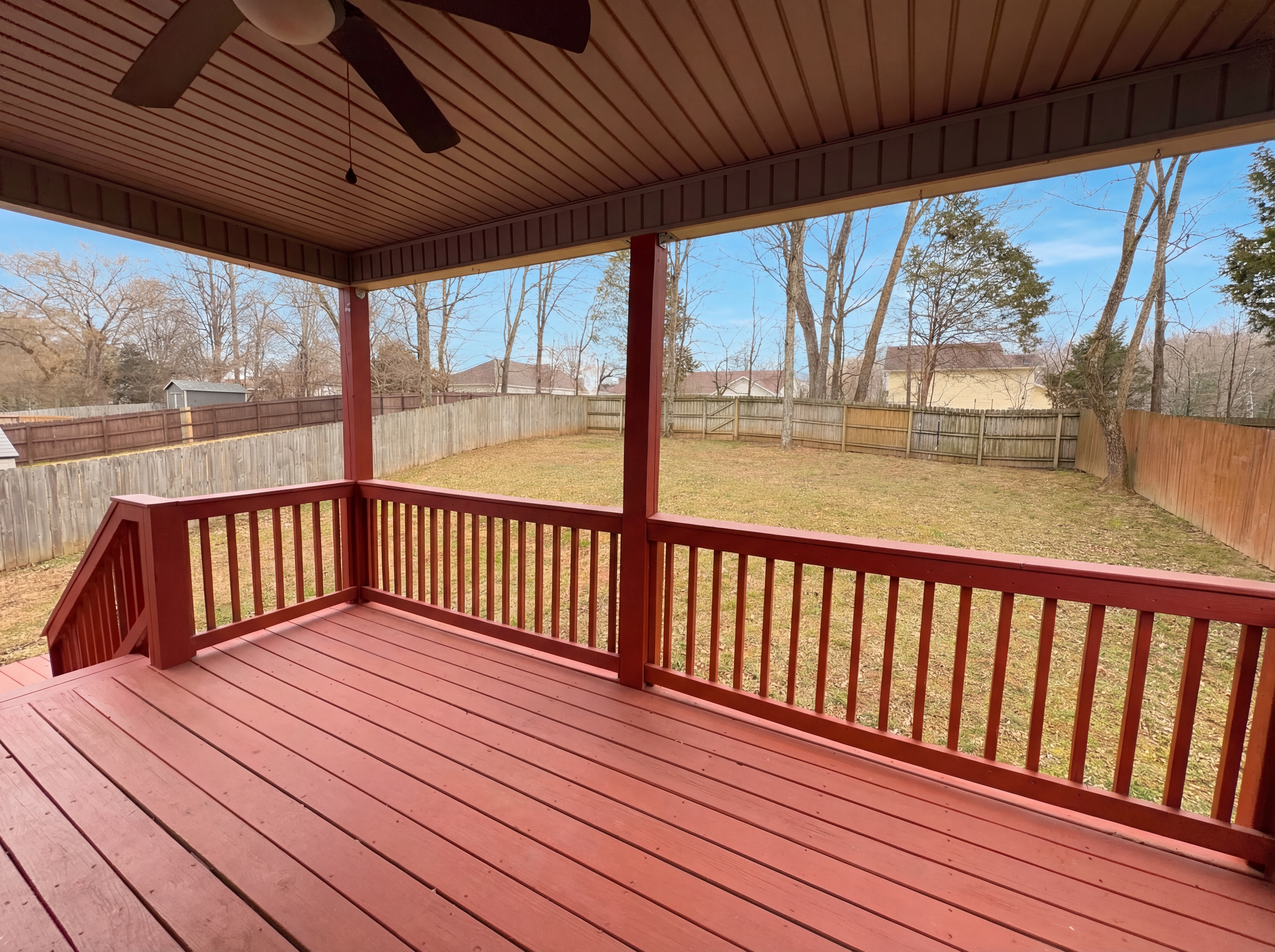 Photo 18 of 22 of 432 Leslie Wood Dr, Clarksville, TN