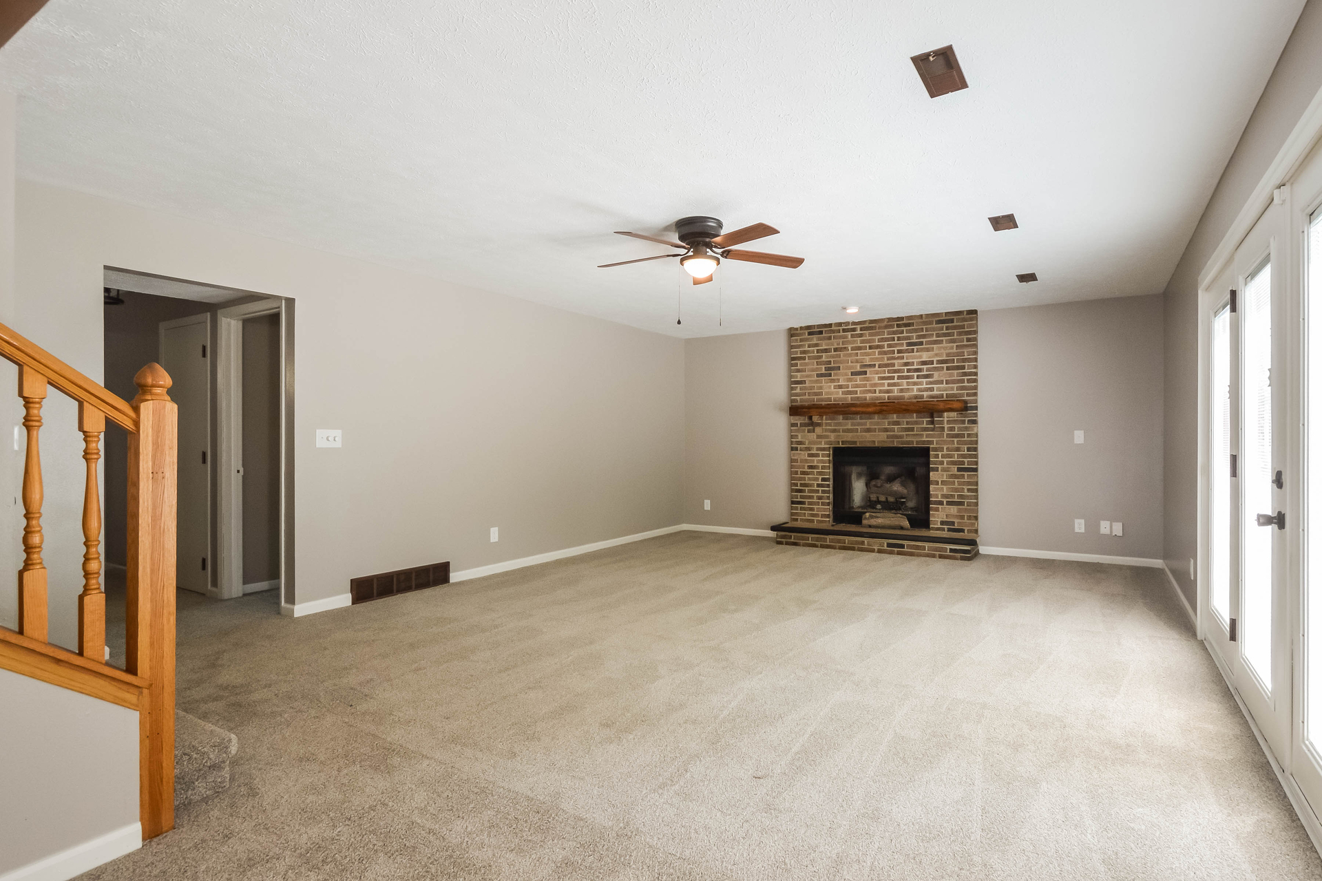 Photo 56 of 79 of 1503 Featherstone Rd, Rockford, IL
