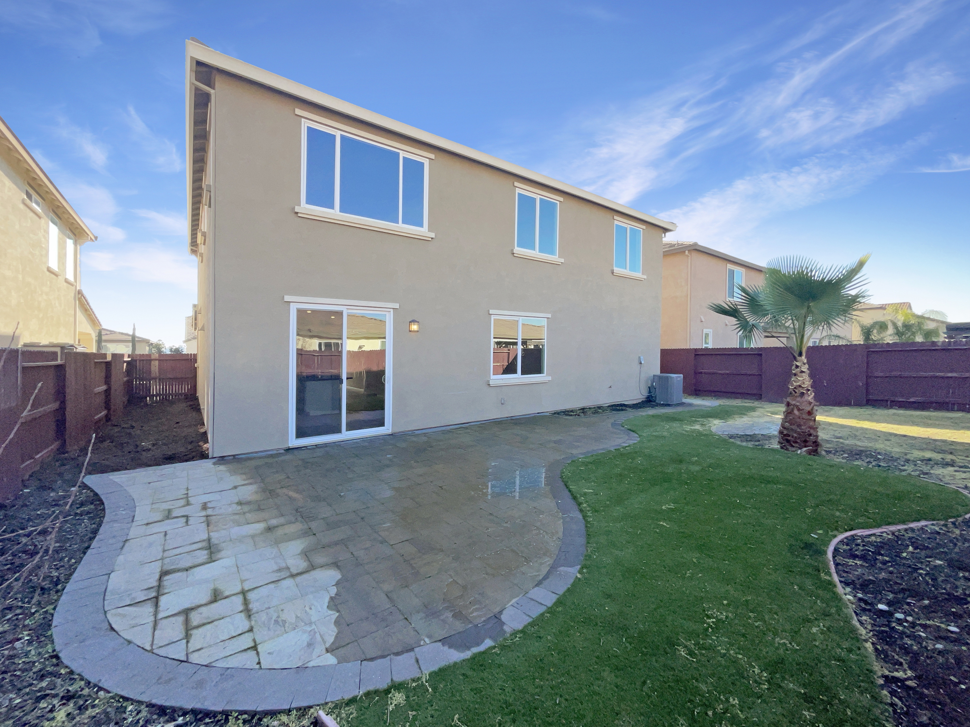 Photo 5 of 33 of 8416 Tapies Way, Elk Grove, CA