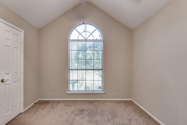 Photo 18 of 20 - 6614 Falcon St, Rowlett, TX 75089
