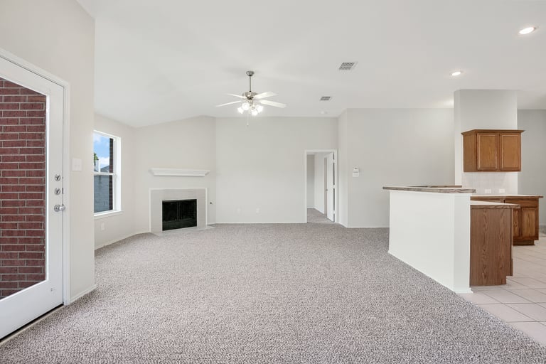Photo 1 of 25 - 4844 Ambrosia Dr, Fort Worth, TX 76244