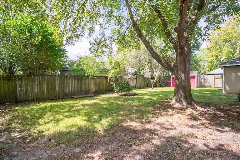 Photo 35 of 35 - 15014 Penn Hills Ln, Houston, TX 77062
