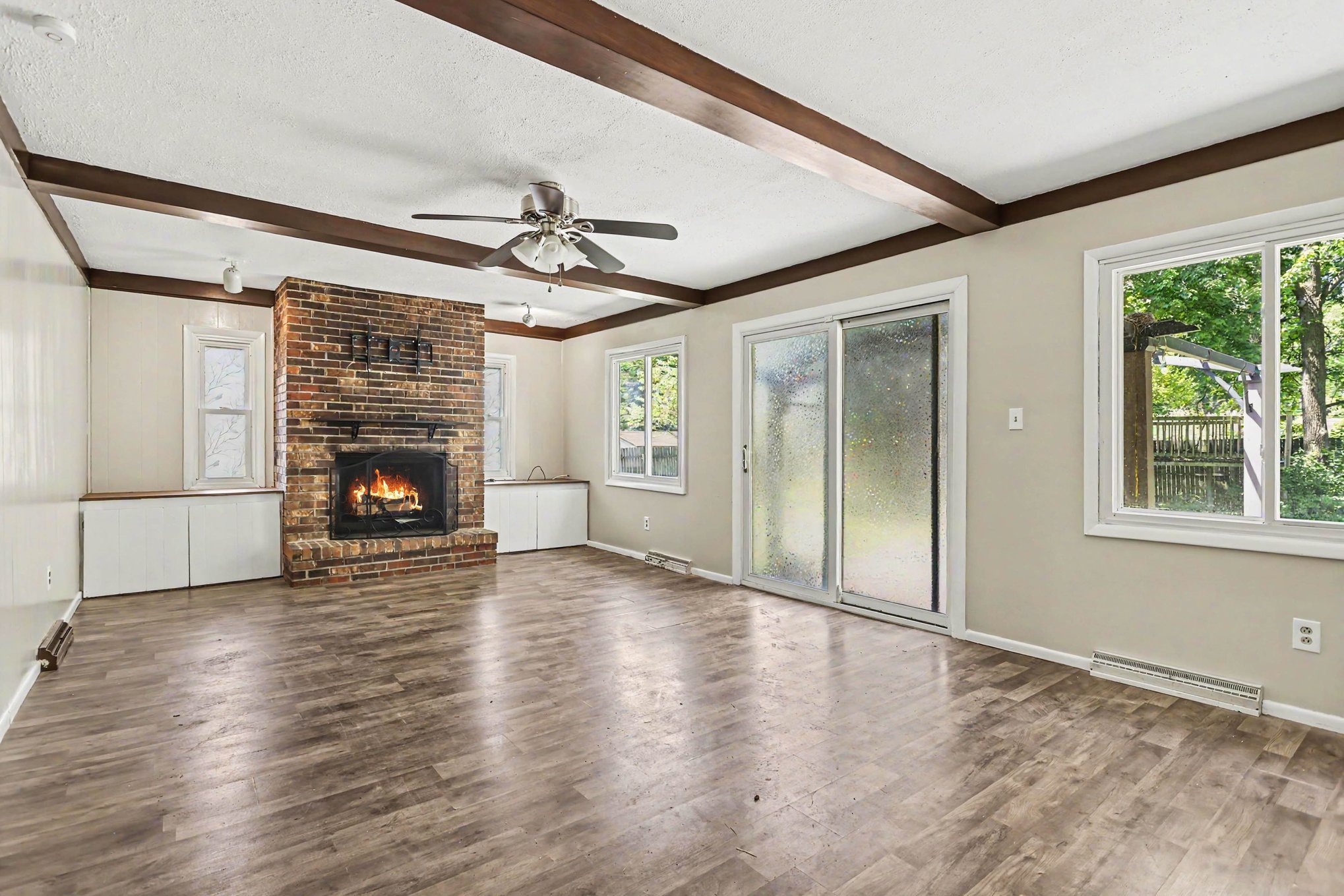 Photo 3 of 15 of 724 Chippewa Trl, Niles, MI