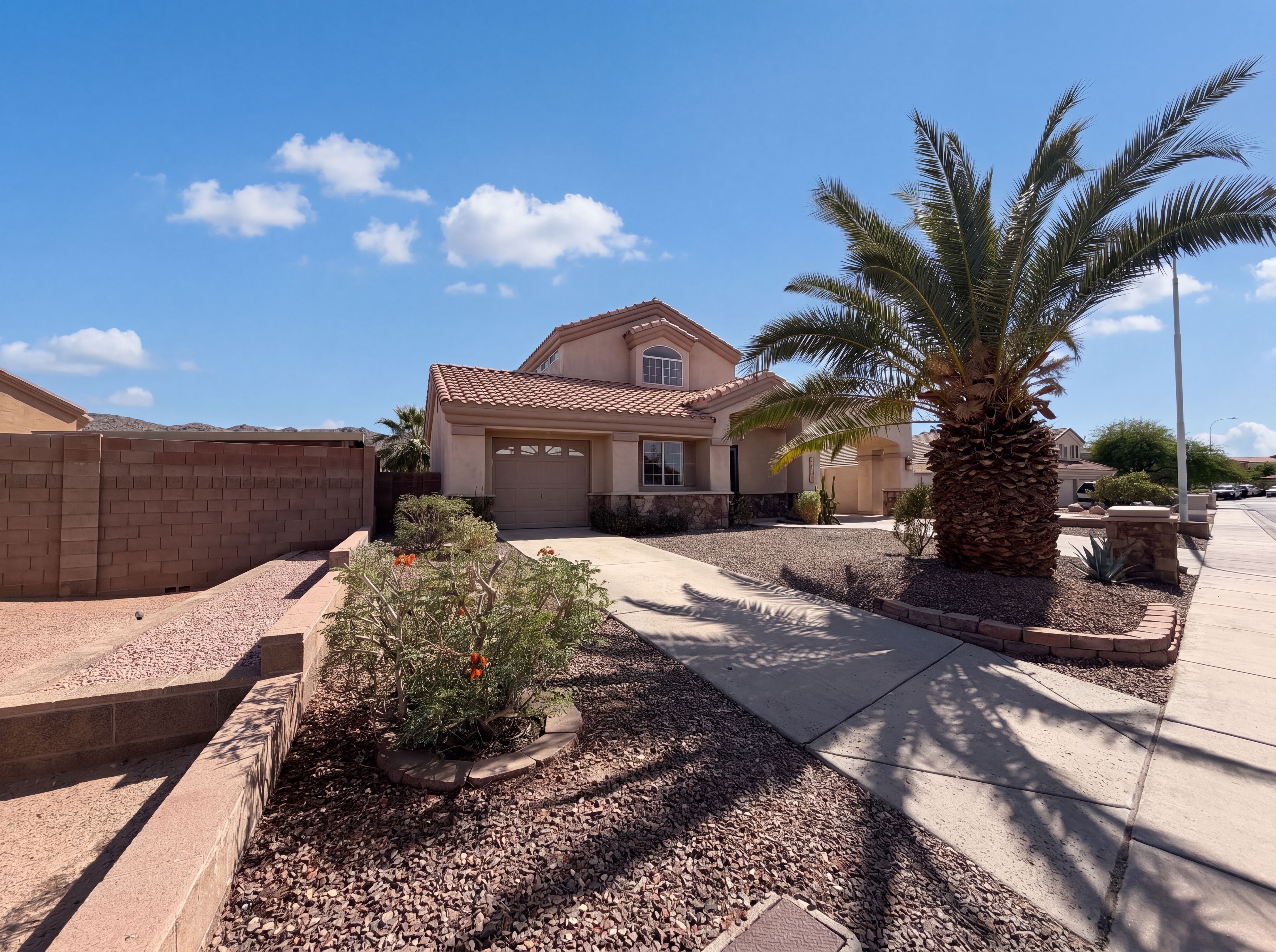 Photo 20 of 26 of 1519 E Desert Ln, Phoenix, AZ