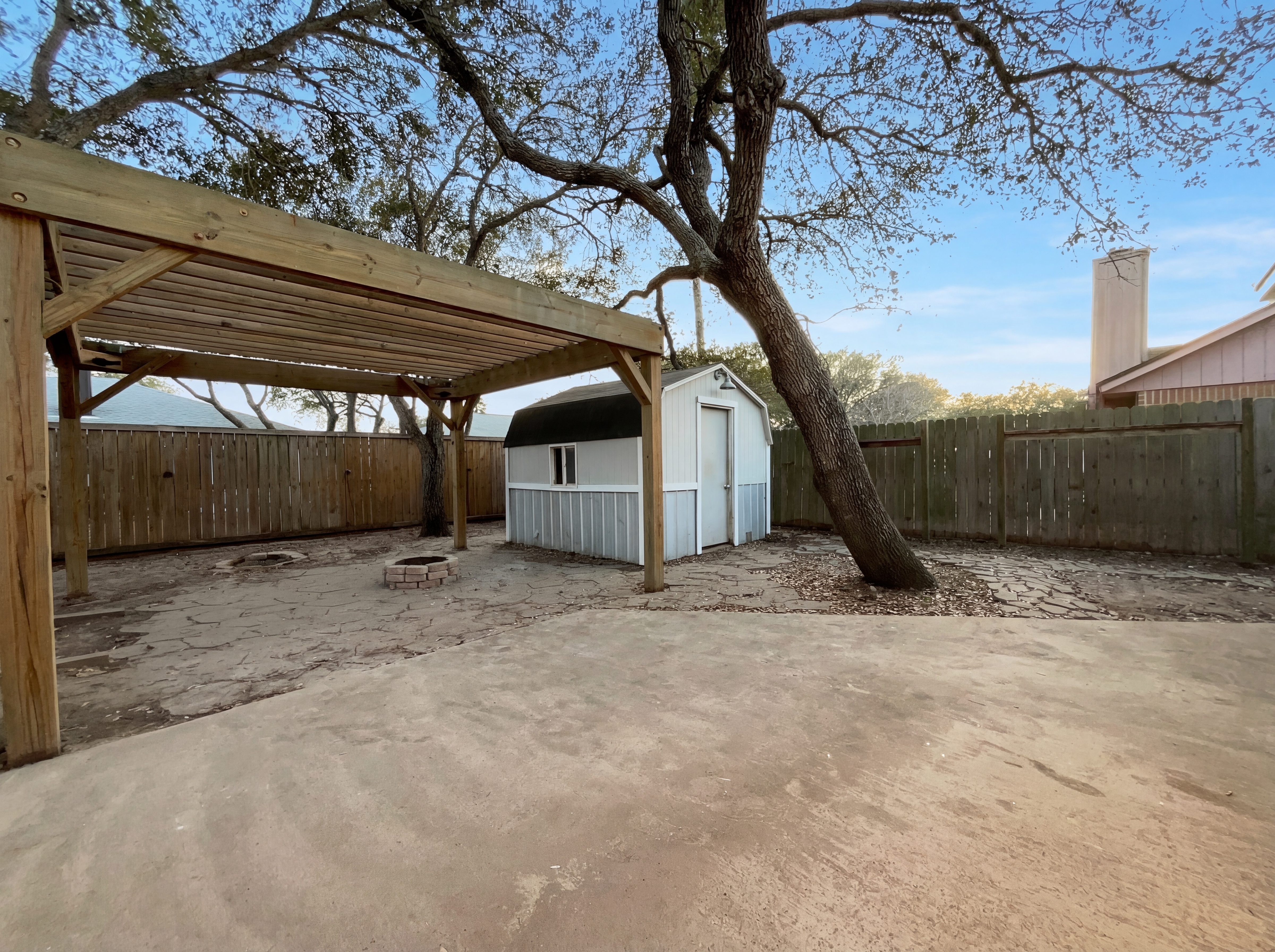 Photo 15 of 16 of 2175 Timberleaf Cir, Ingleside, TX