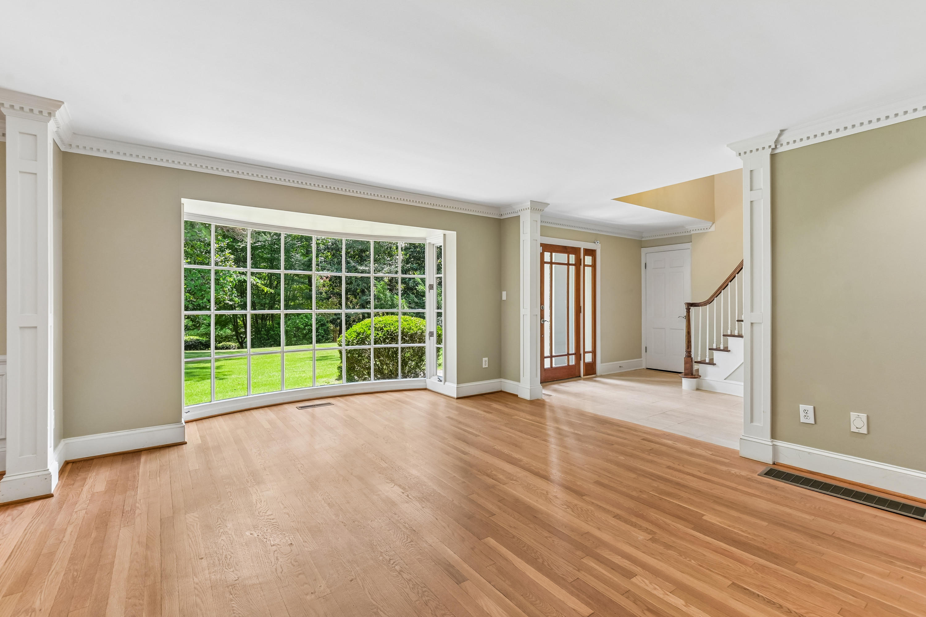 Photo 65 of 87 of 3135 Spalding Dr, Atlanta, GA