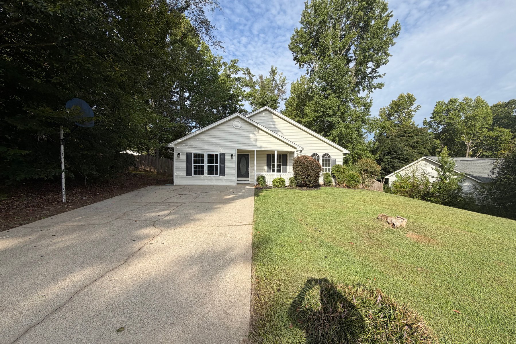 Photo 1 of 108 Woodcock Ct
