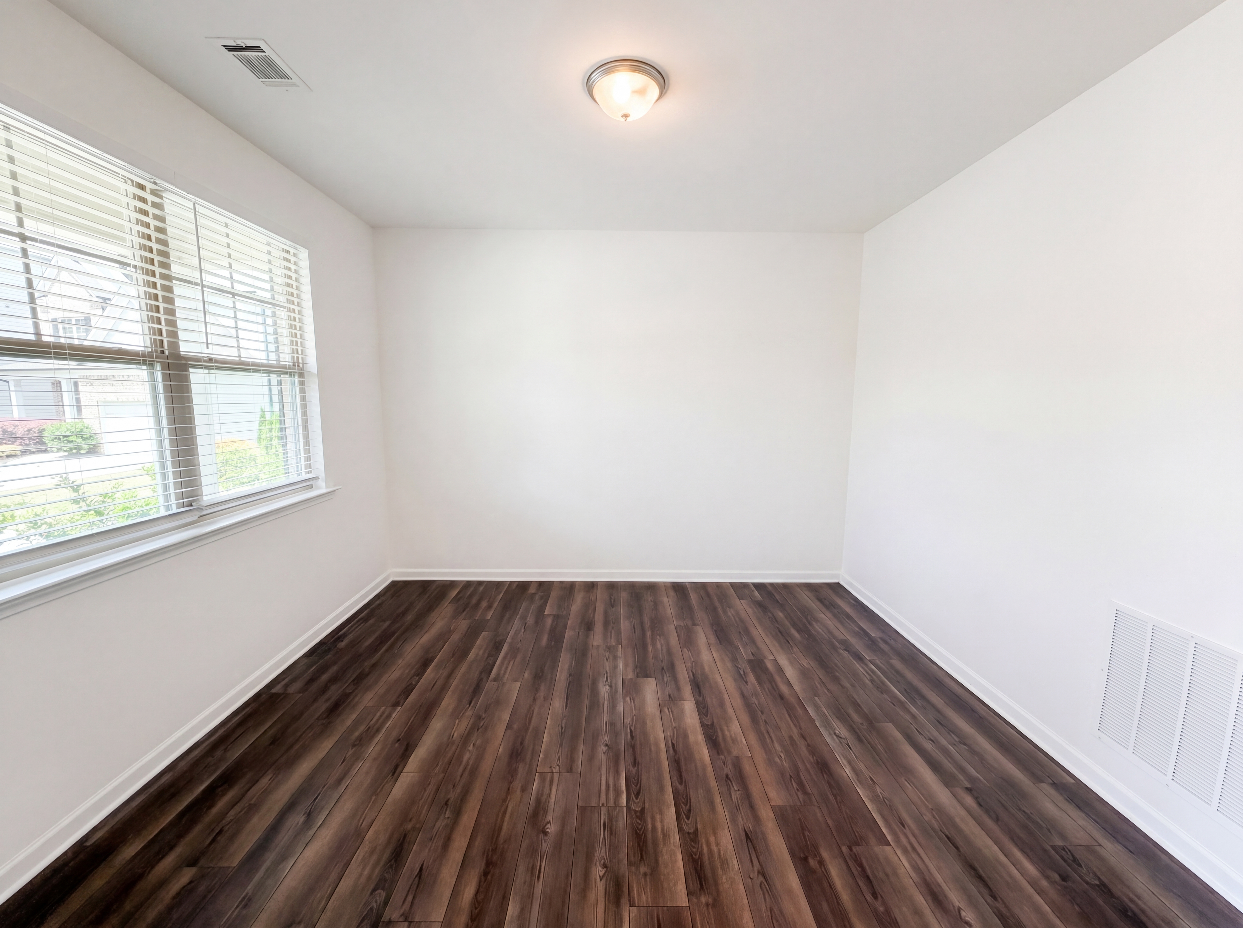 Photo 9 of 23 of 4205 Goosecross Ct, Lilburn, GA